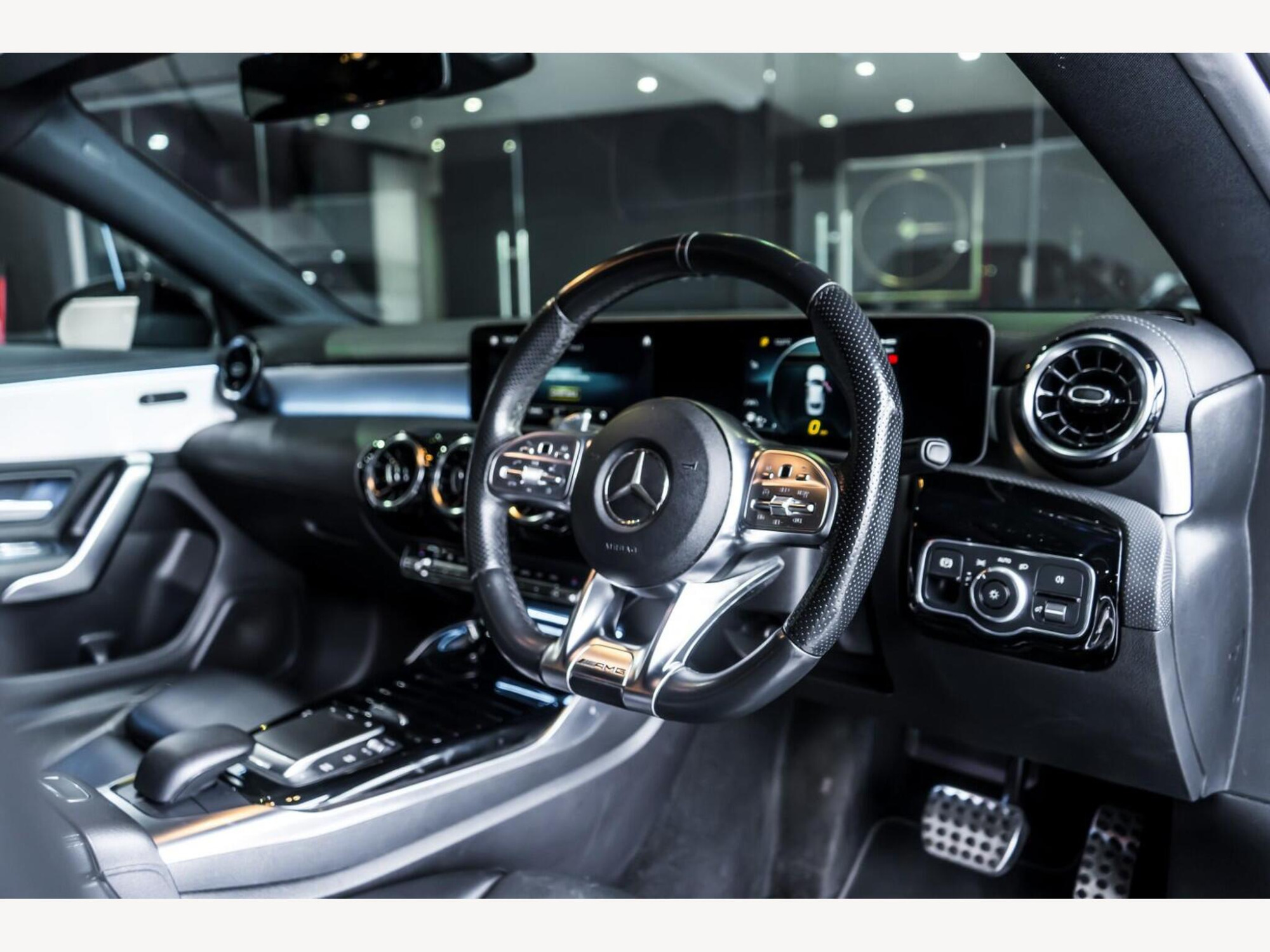 2020 Mercedes-Benz CLA image 9