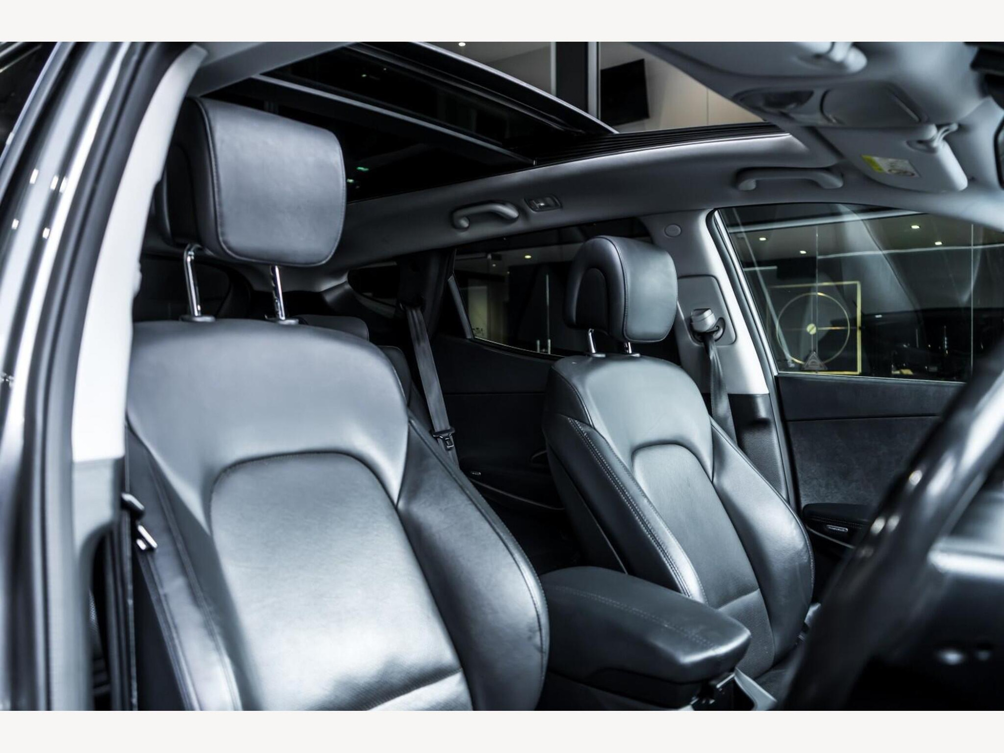 2015 Hyundai SANTA FE image 9