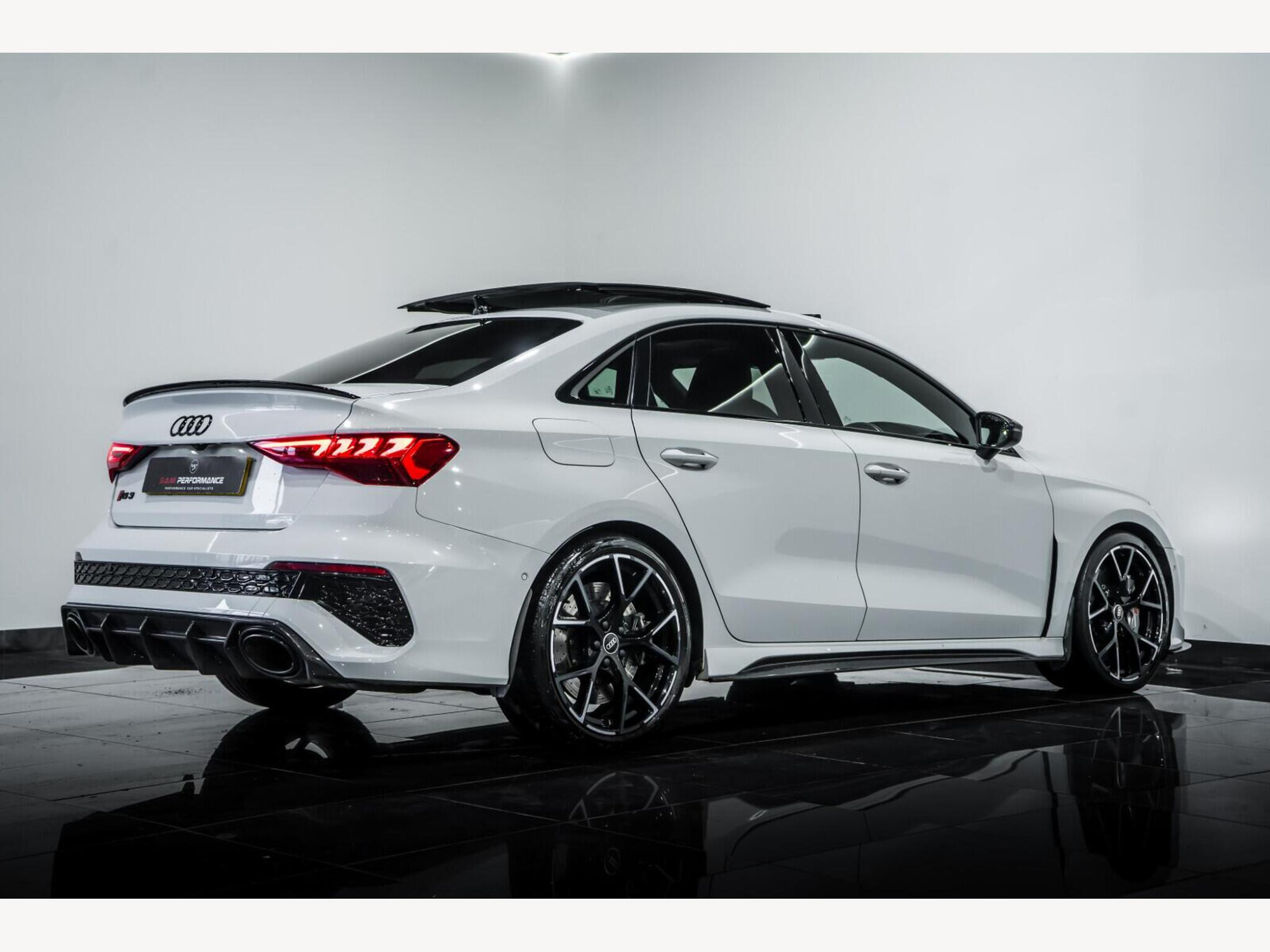 2022 Audi RS3 image 5
