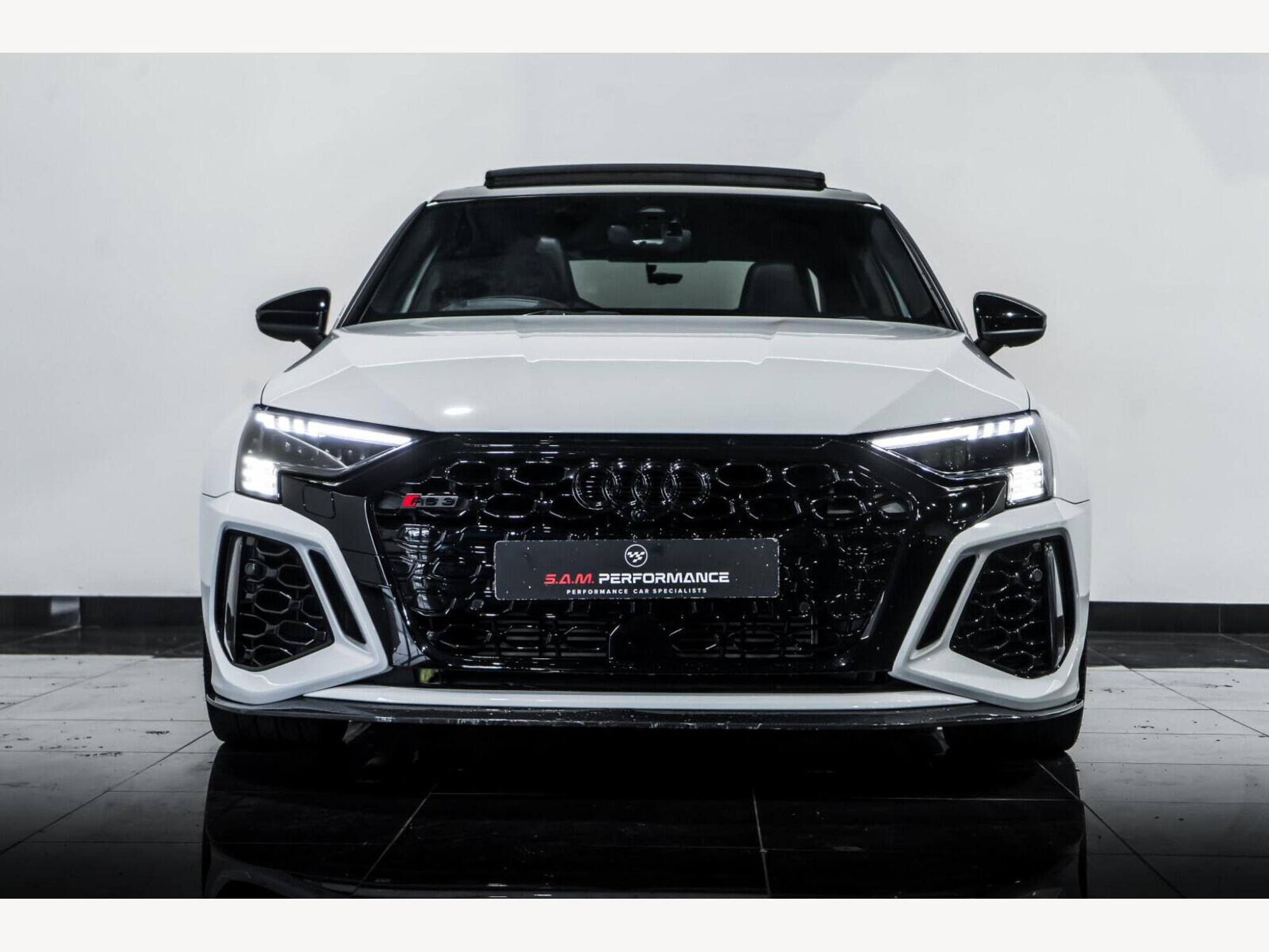 2022 Audi RS3 image 11