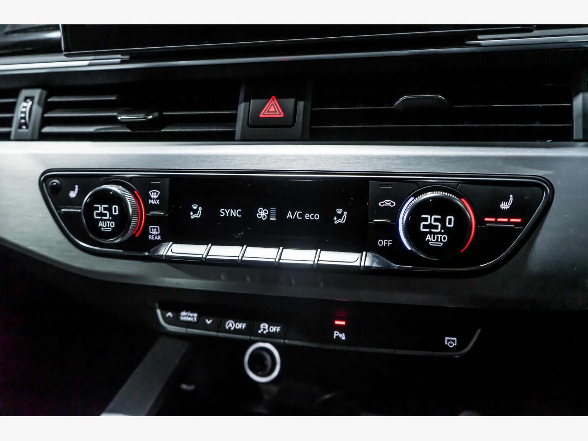 2019 Audi S4 Avant image 18