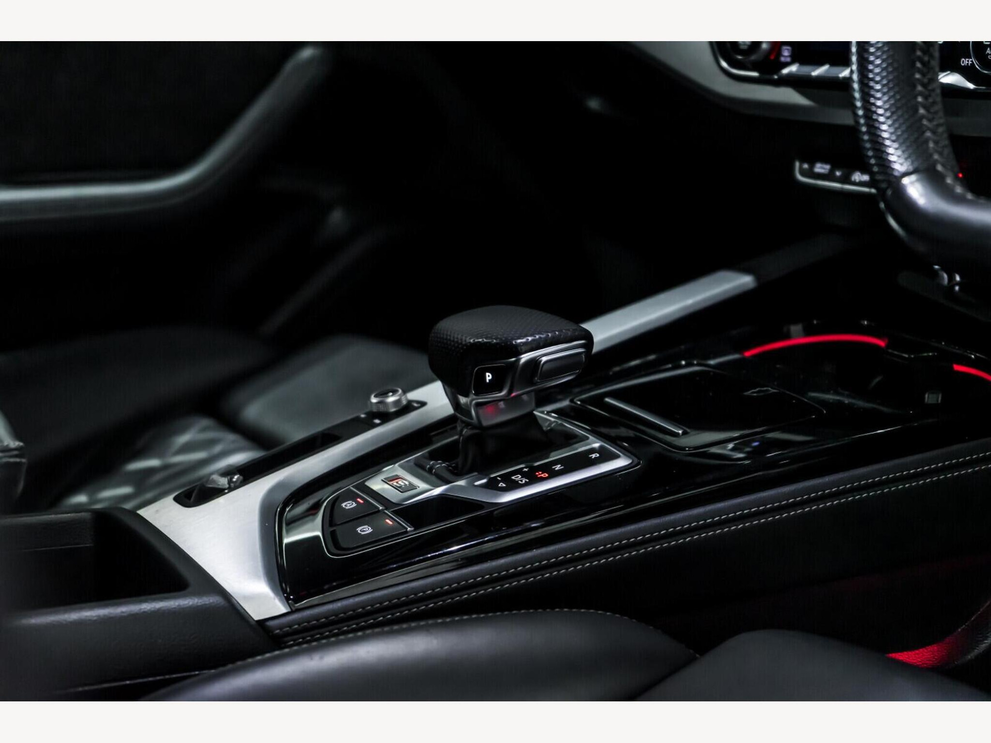 2019 Audi S4 Avant image 17
