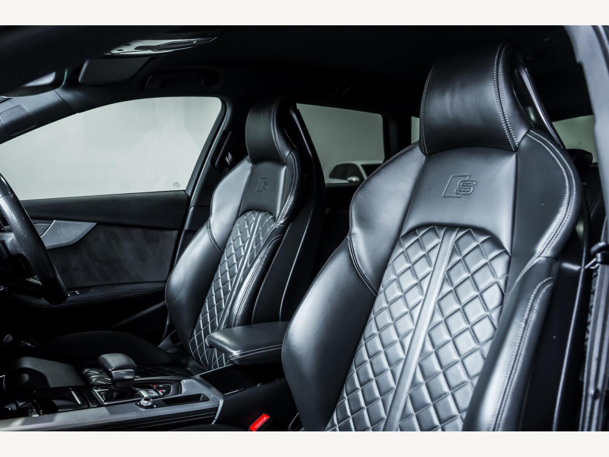 2019 Audi S4 Avant image 13