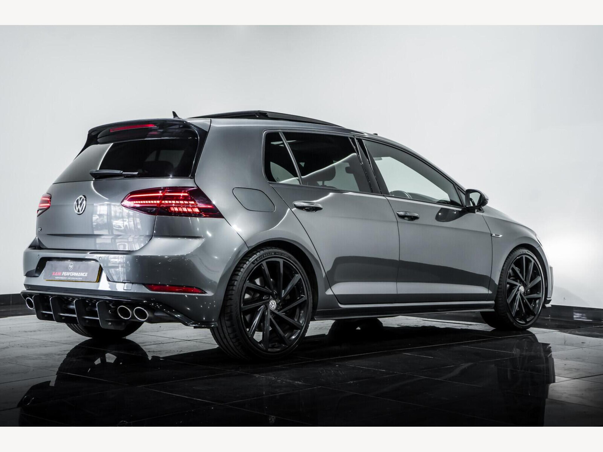2019 Volkswagen Golf image 6