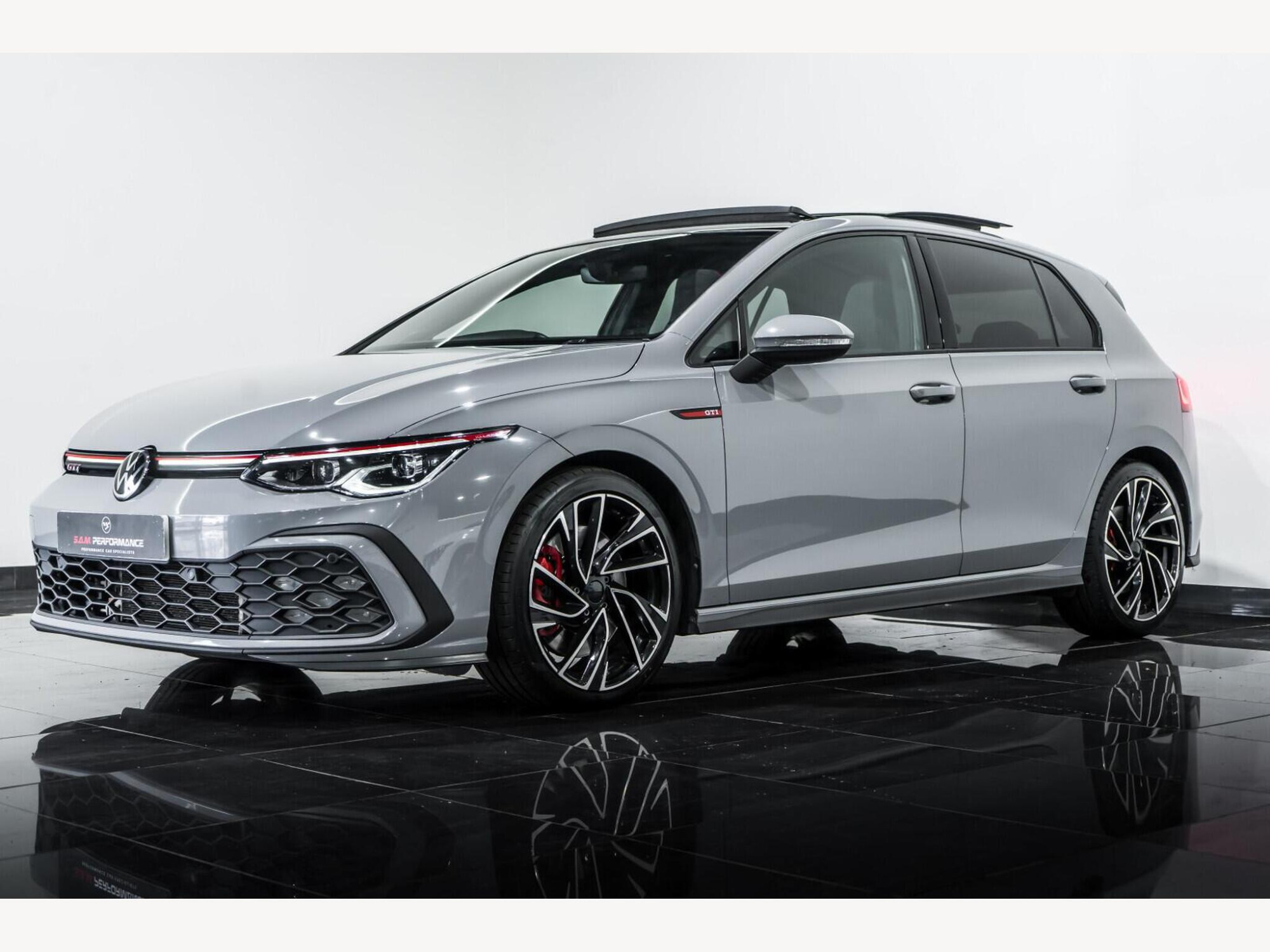 2021 Volkswagen Golf image 5