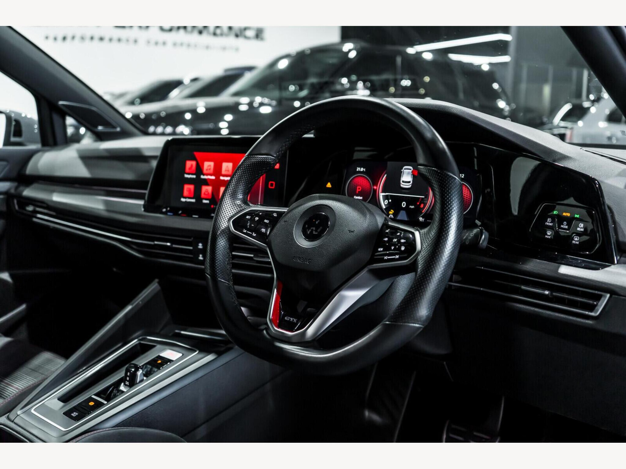 2021 Volkswagen Golf image 9