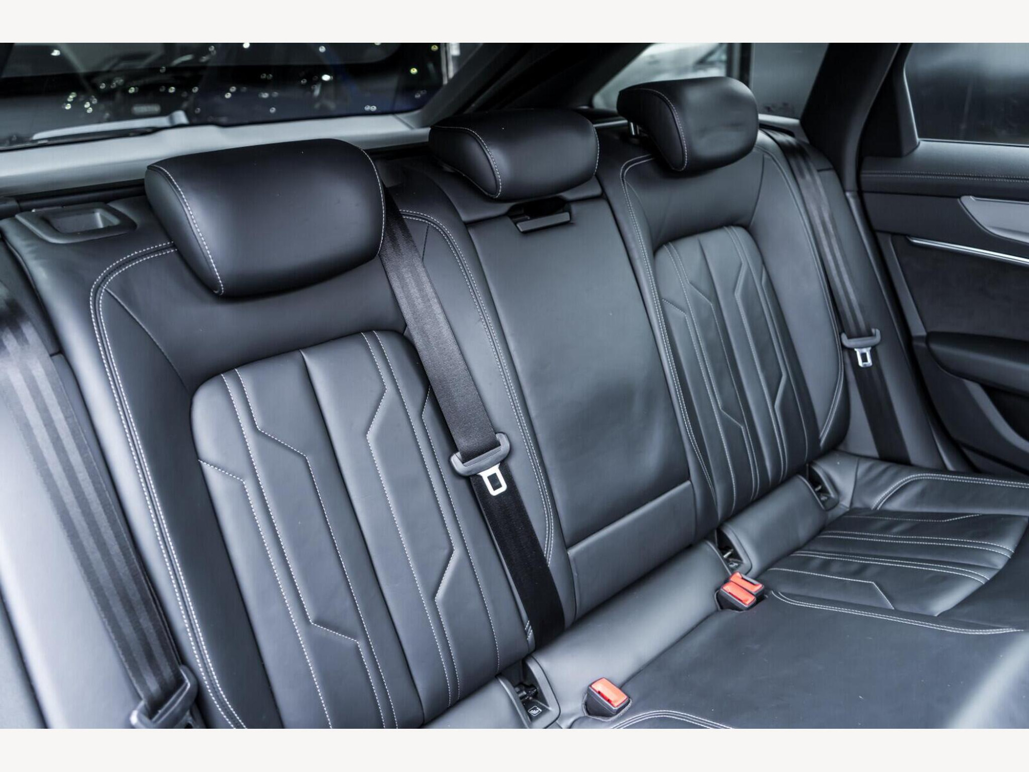 2019 Audi A6 Avant image 14