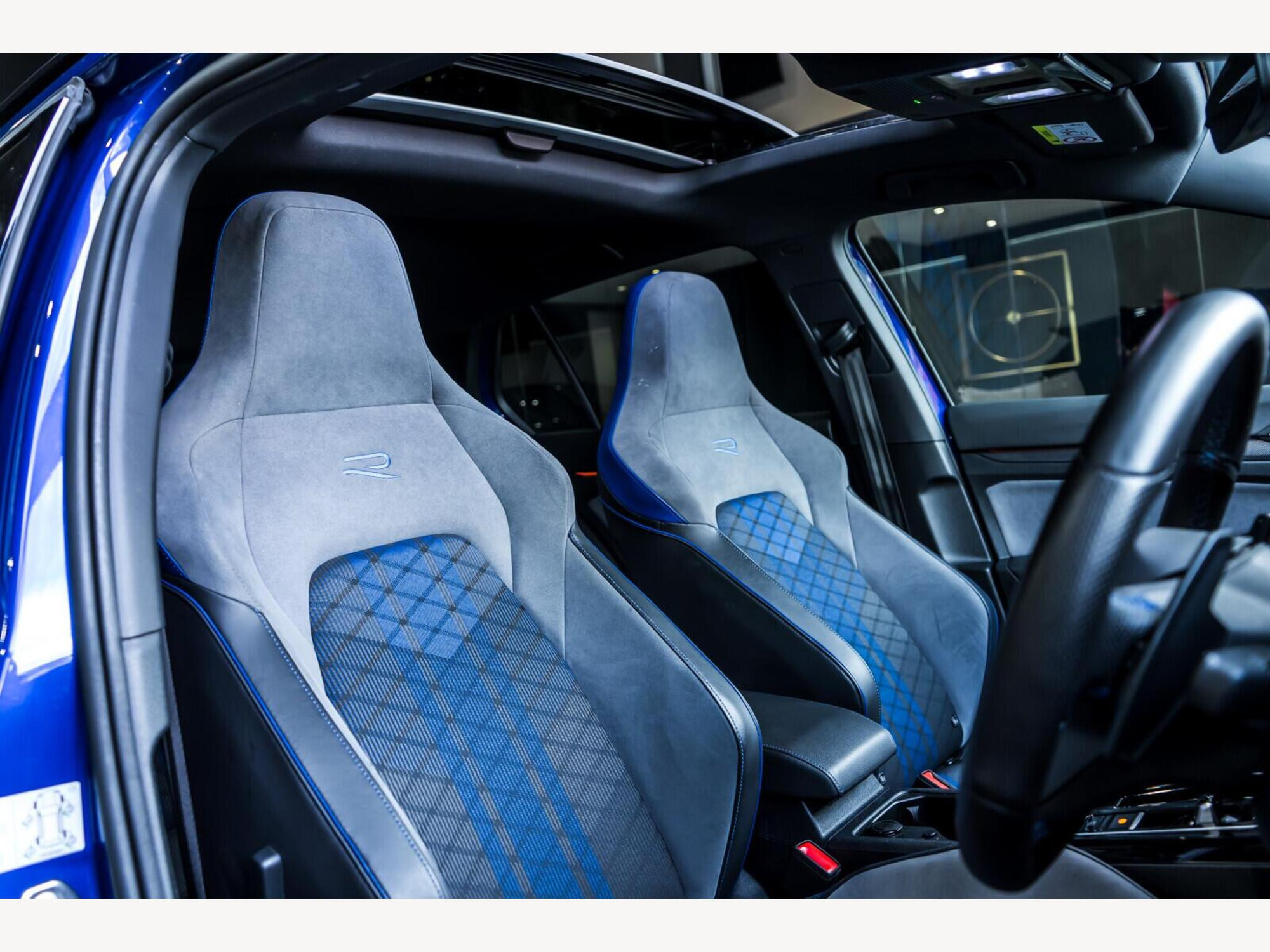 2025 Volkswagen Golf image 13