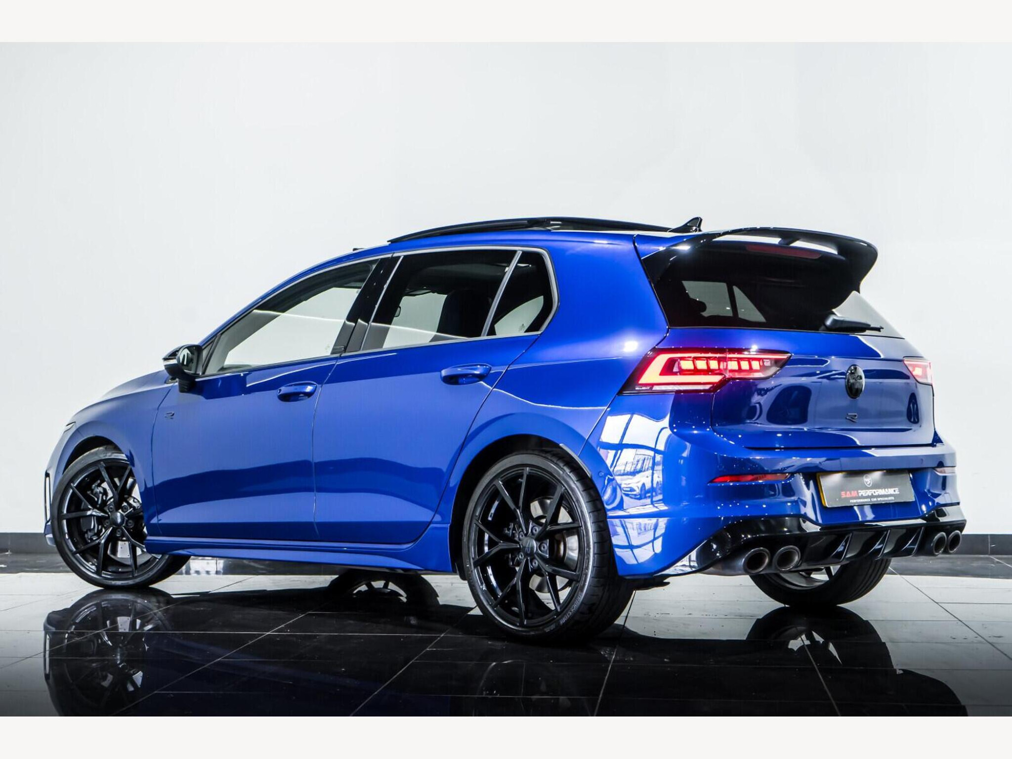 2025 Volkswagen Golf image 4