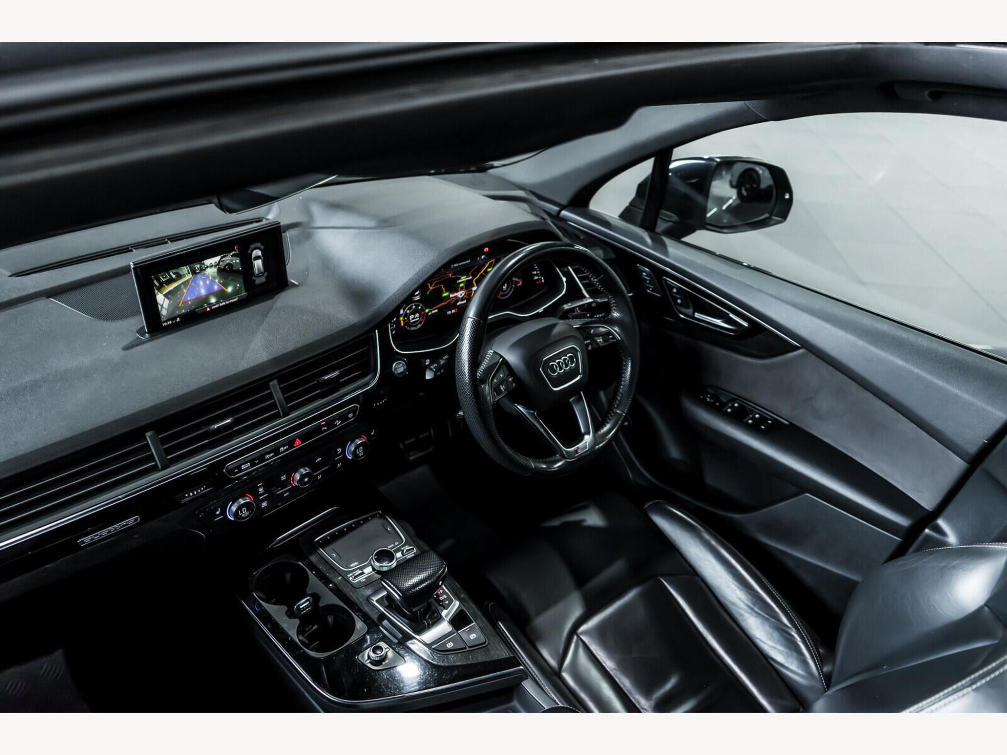 2018 Audi Q7 image 12