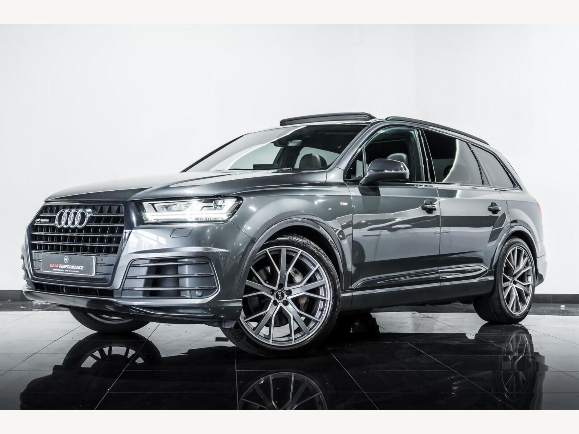 2018 Audi Q7 image 2