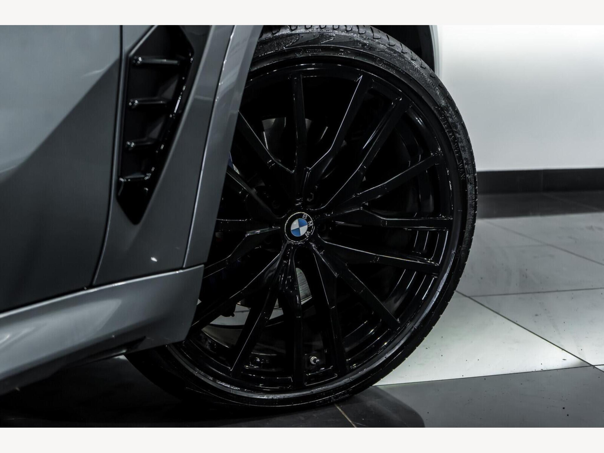 2024 BMW X5 image 9
