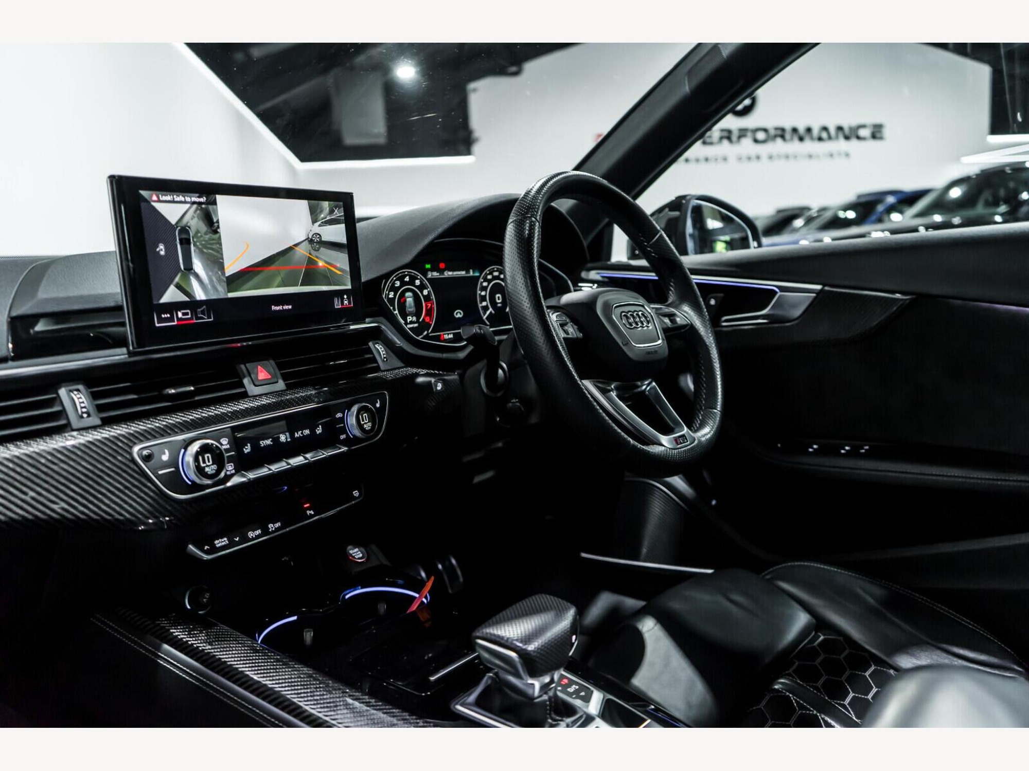 2021 Audi RS4 Avant image 17