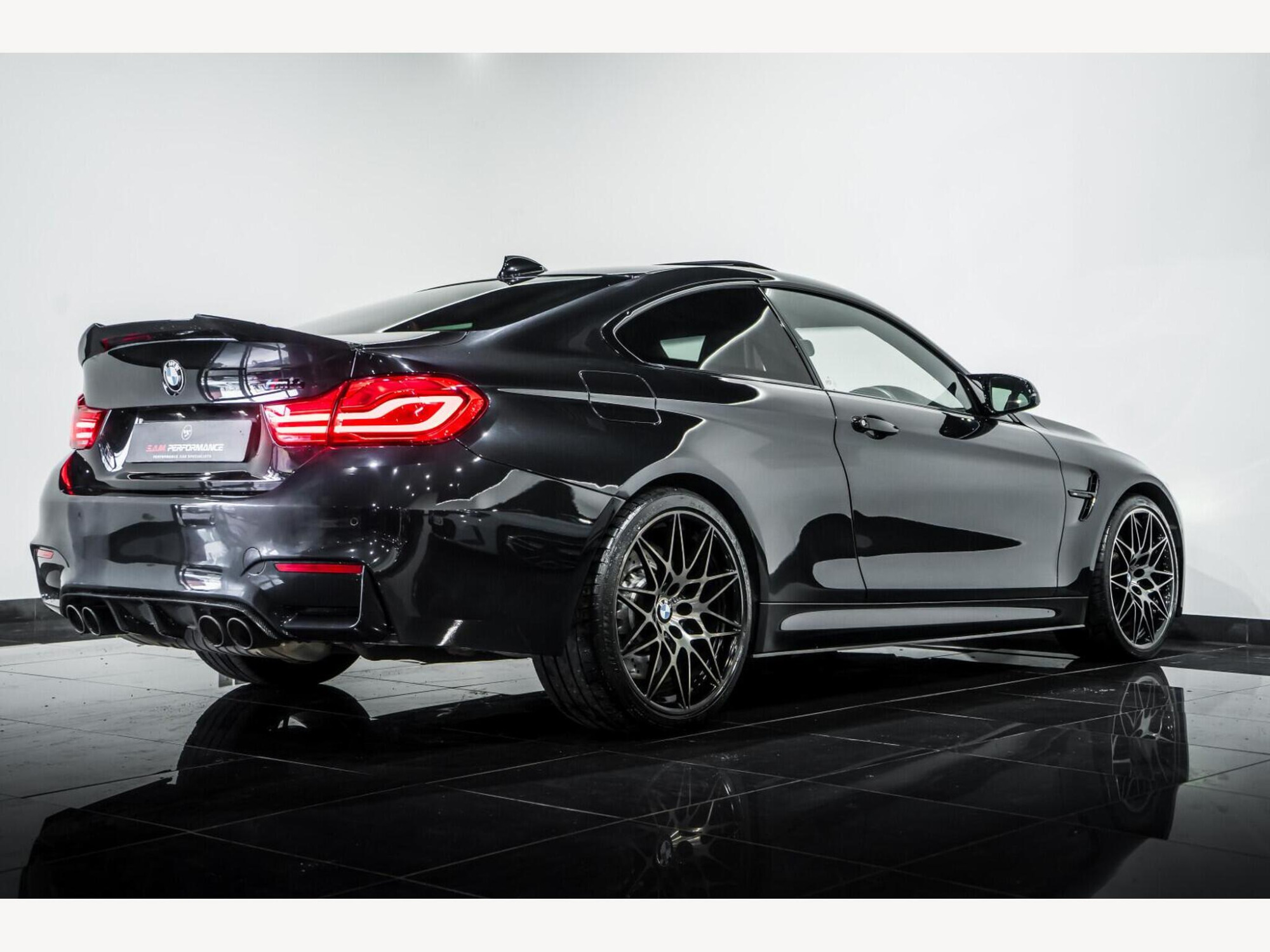 2017 BMW M4 image 6