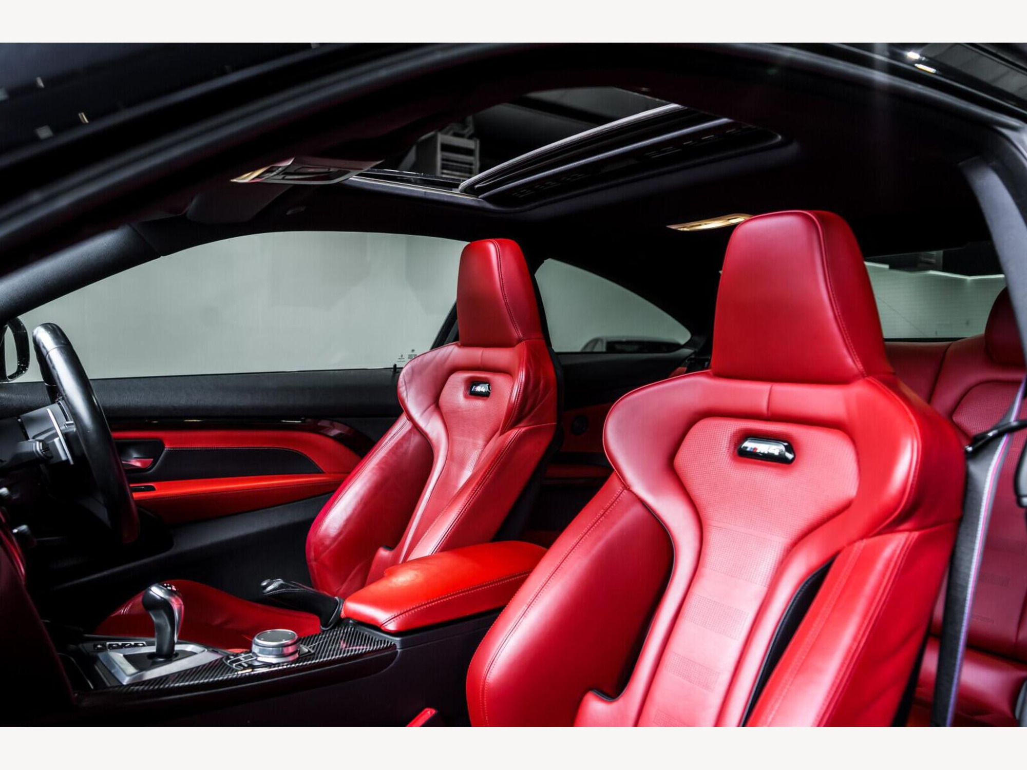 2017 BMW M4 image 13