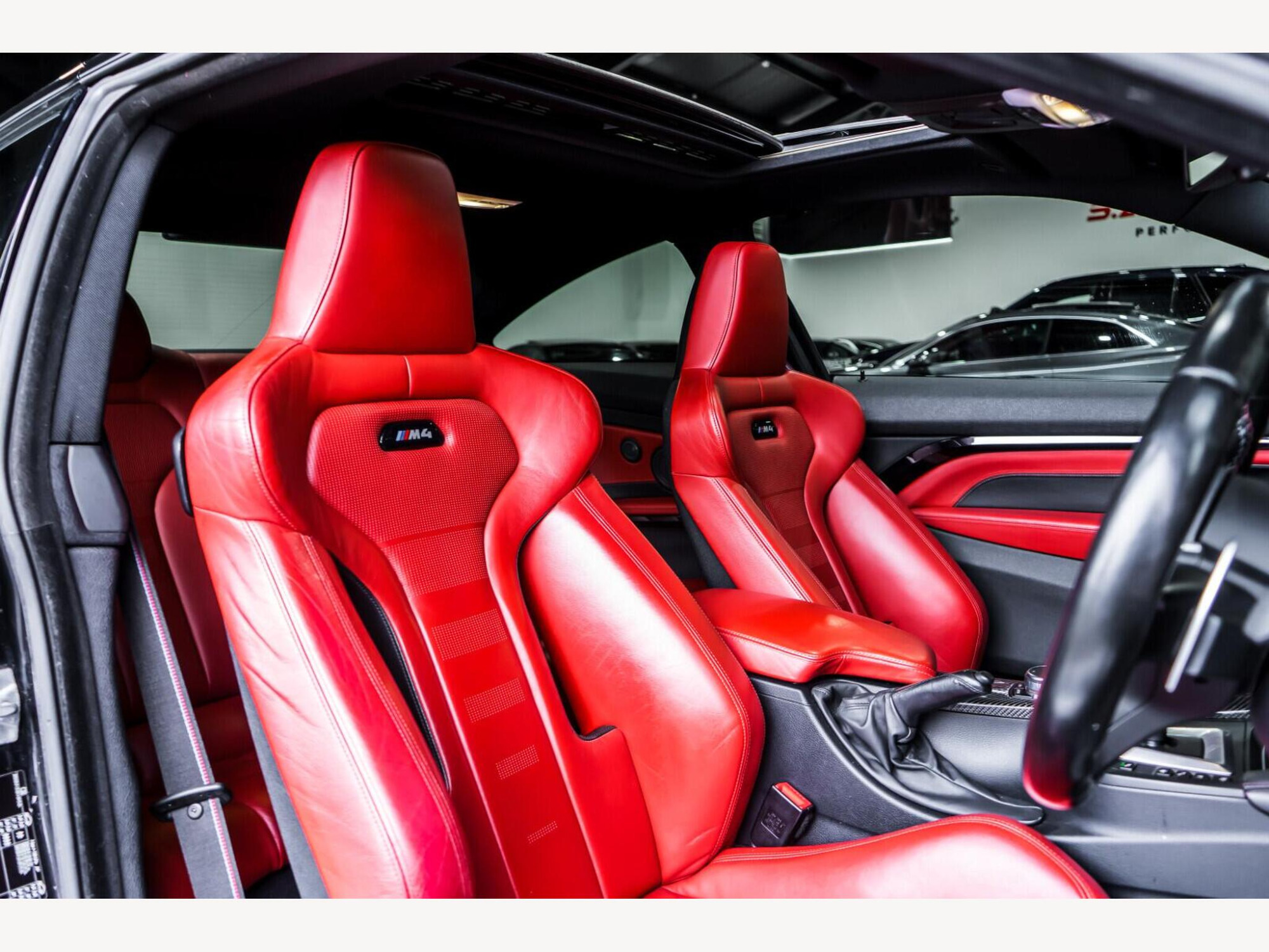 2017 BMW M4 image 12