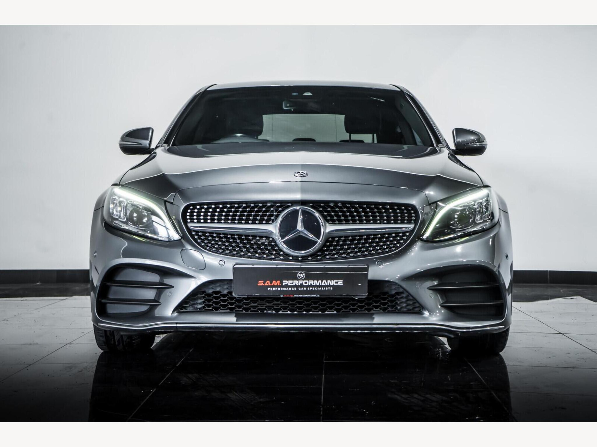 2018 Mercedes-Benz C Class image 3
