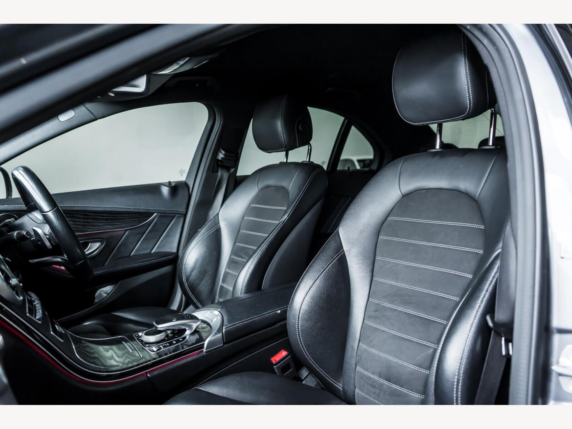 2018 Mercedes-Benz C Class image 7