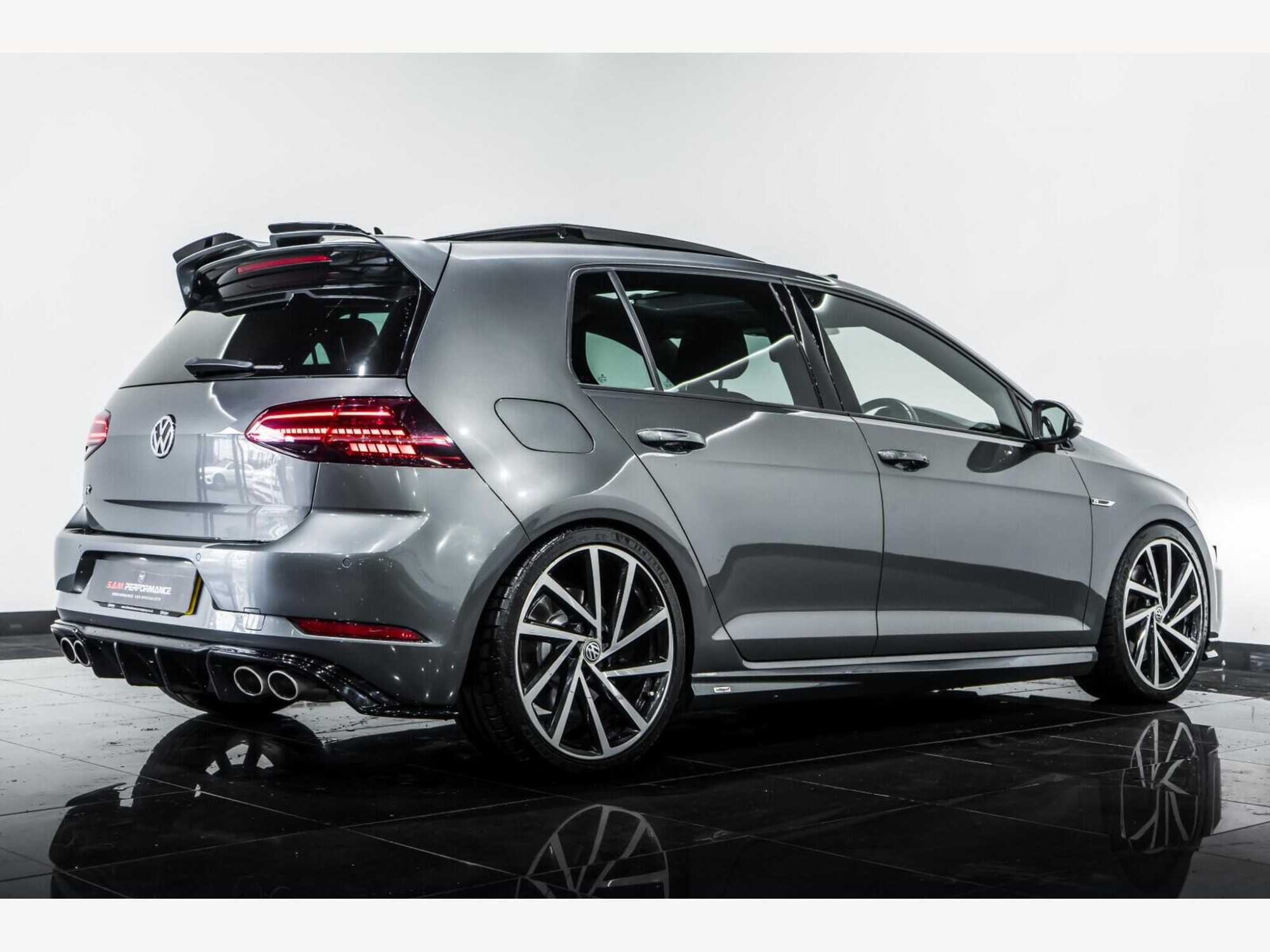 2019 Volkswagen Golf image 6