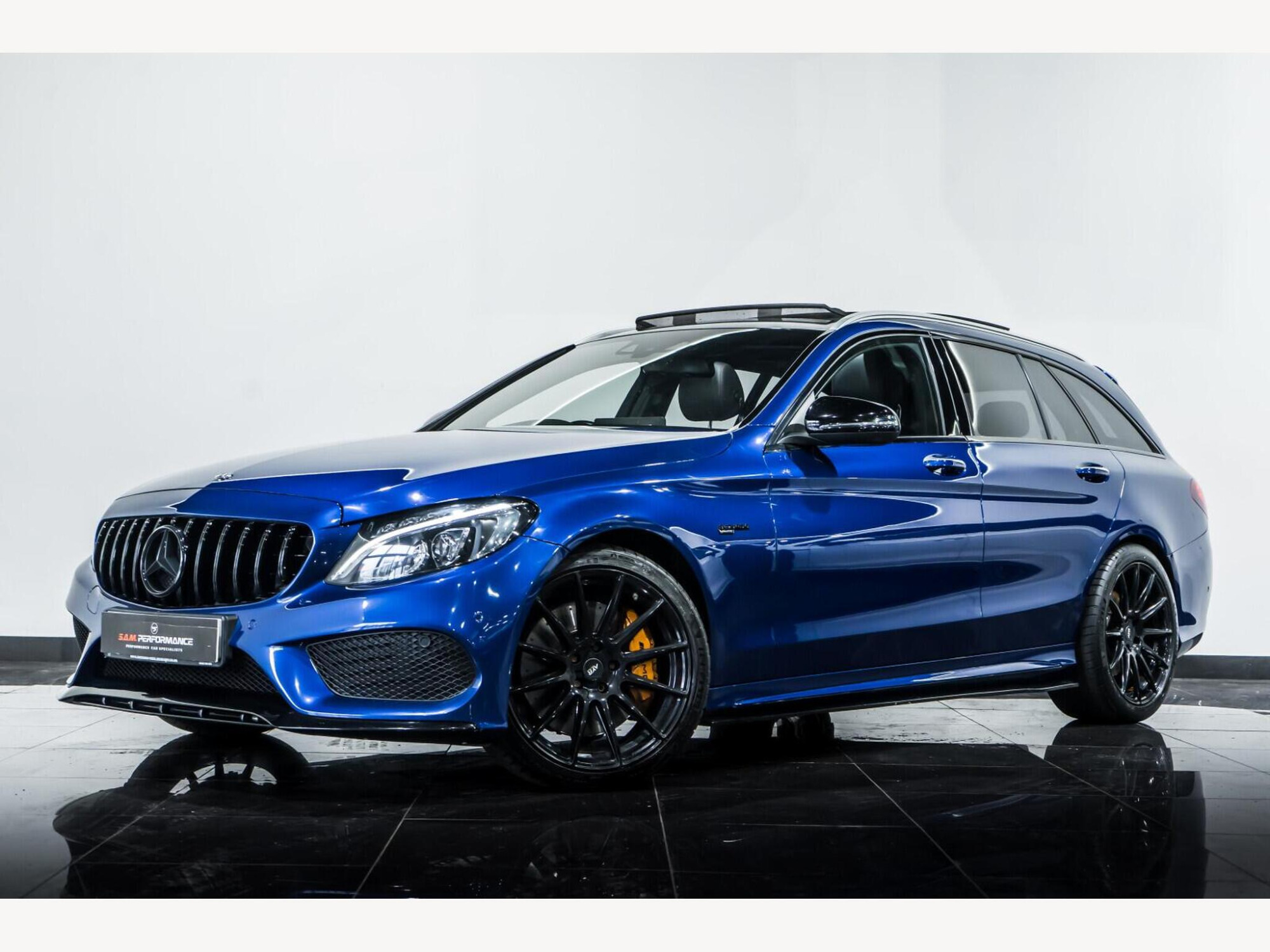 2017 Mercedes-Benz C Class image 2