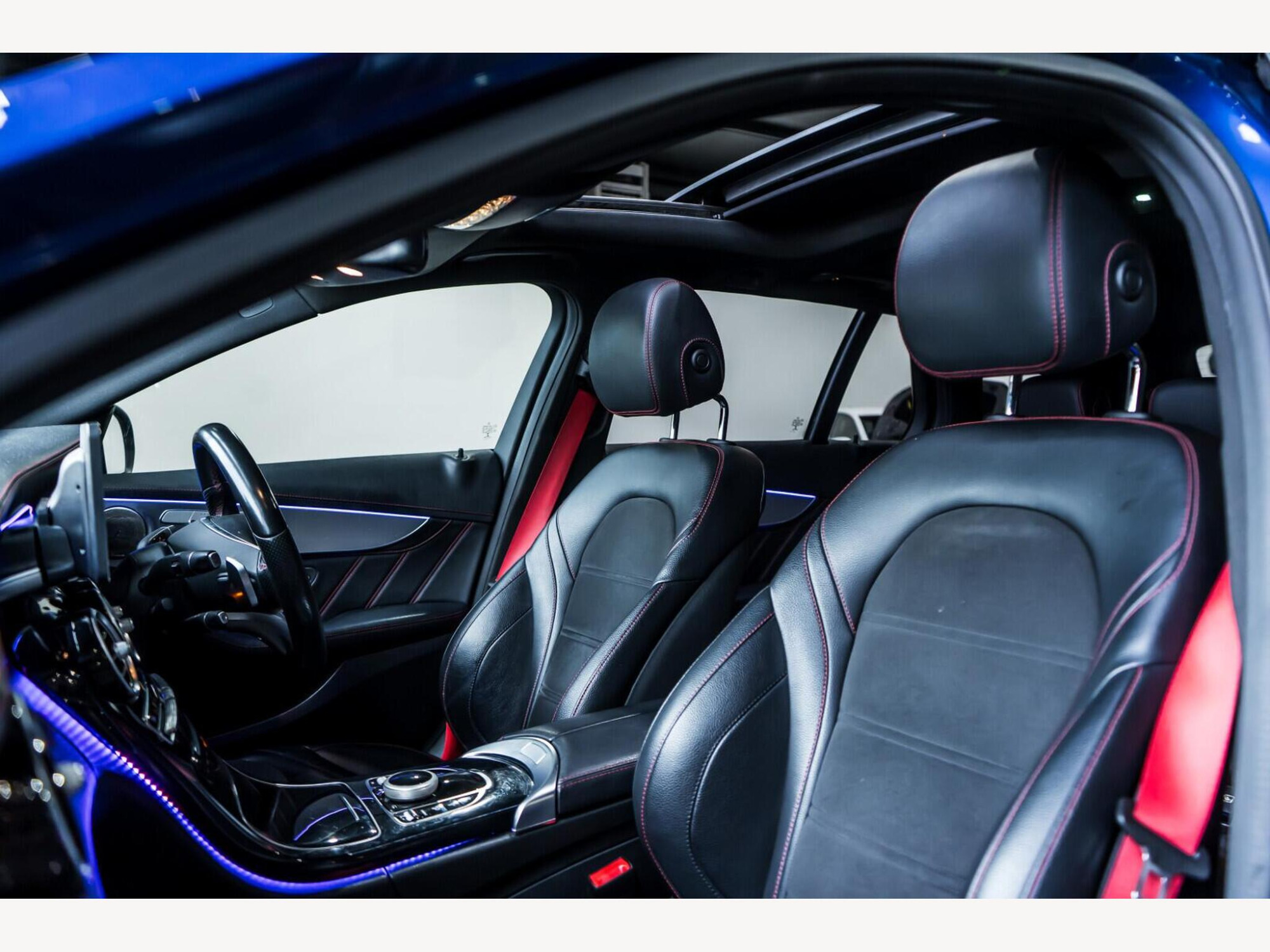 2017 Mercedes-Benz C Class image 13