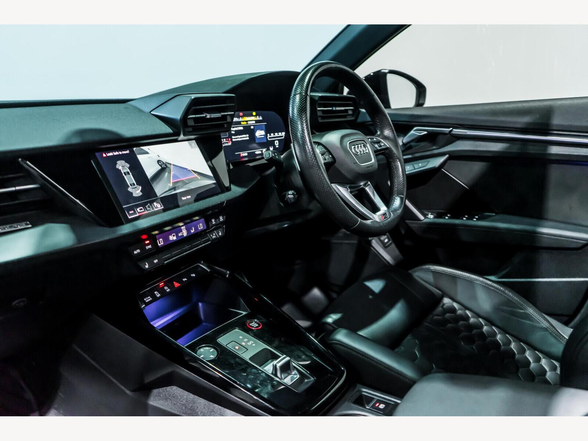 2022 Audi RS3 image 16
