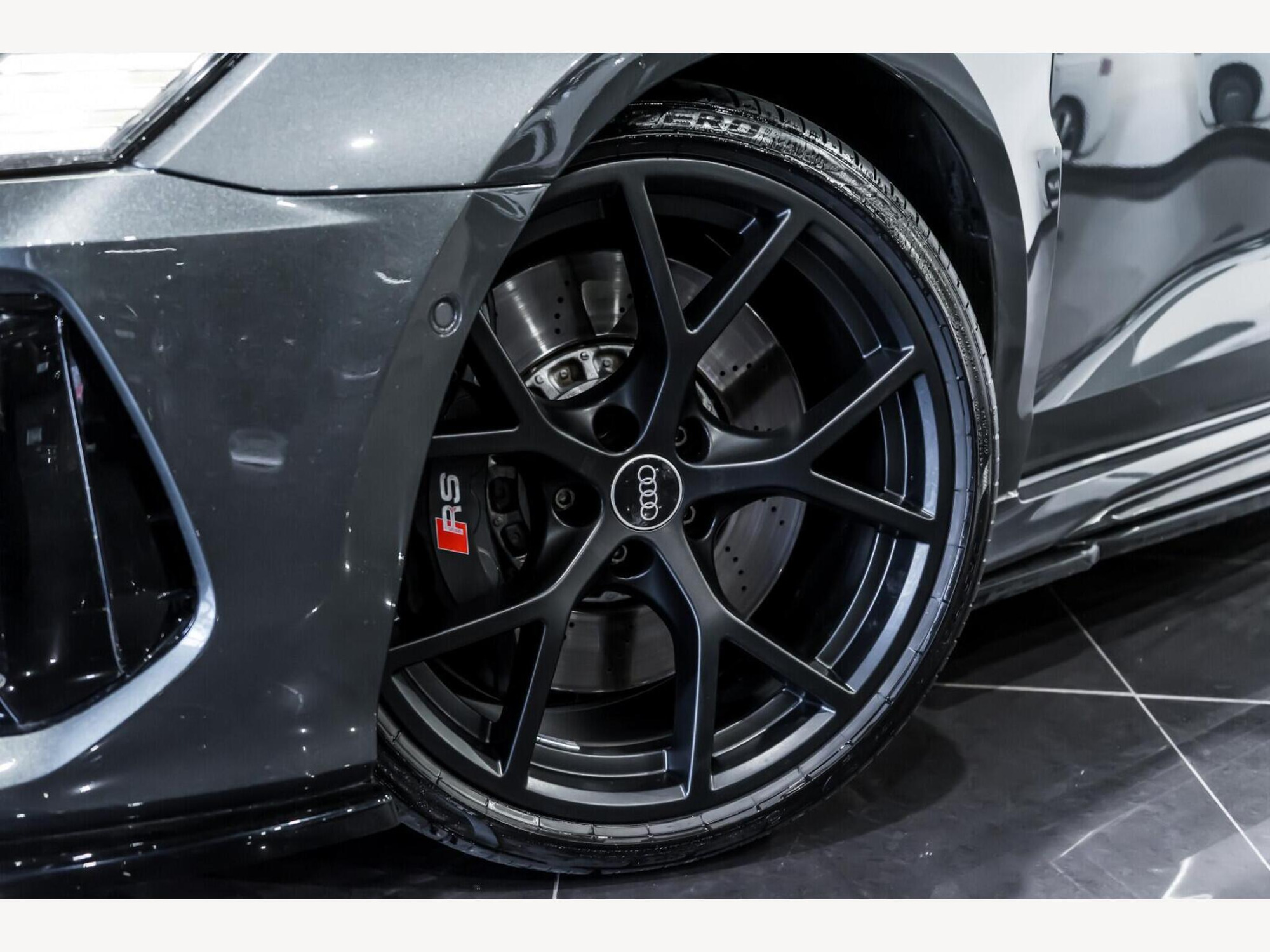 2022 Audi RS3 image 9
