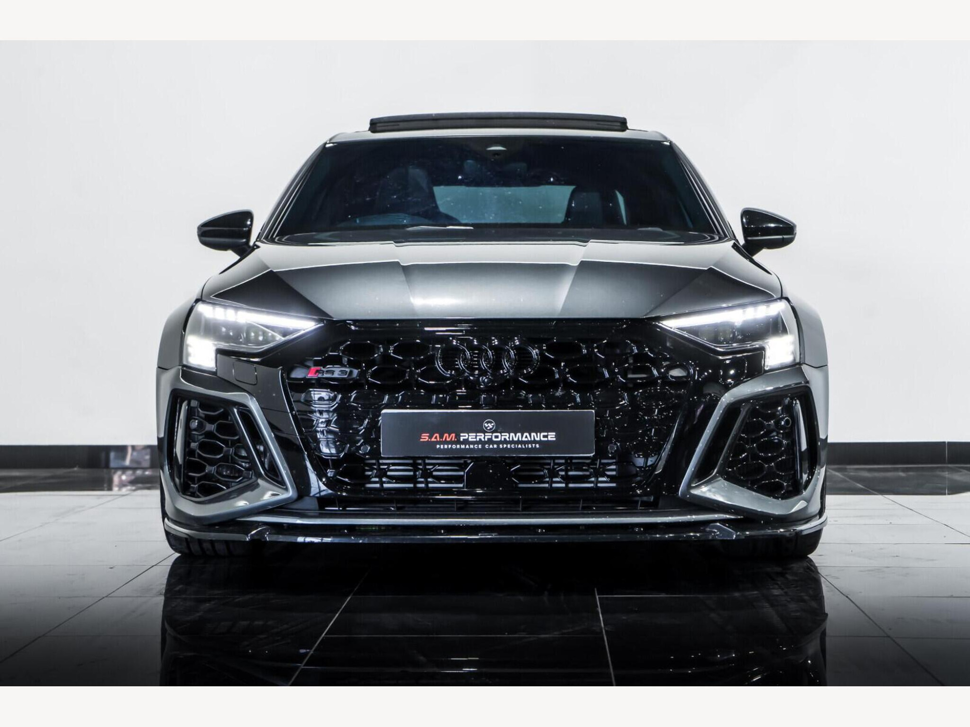 2022 Audi RS3 image 7