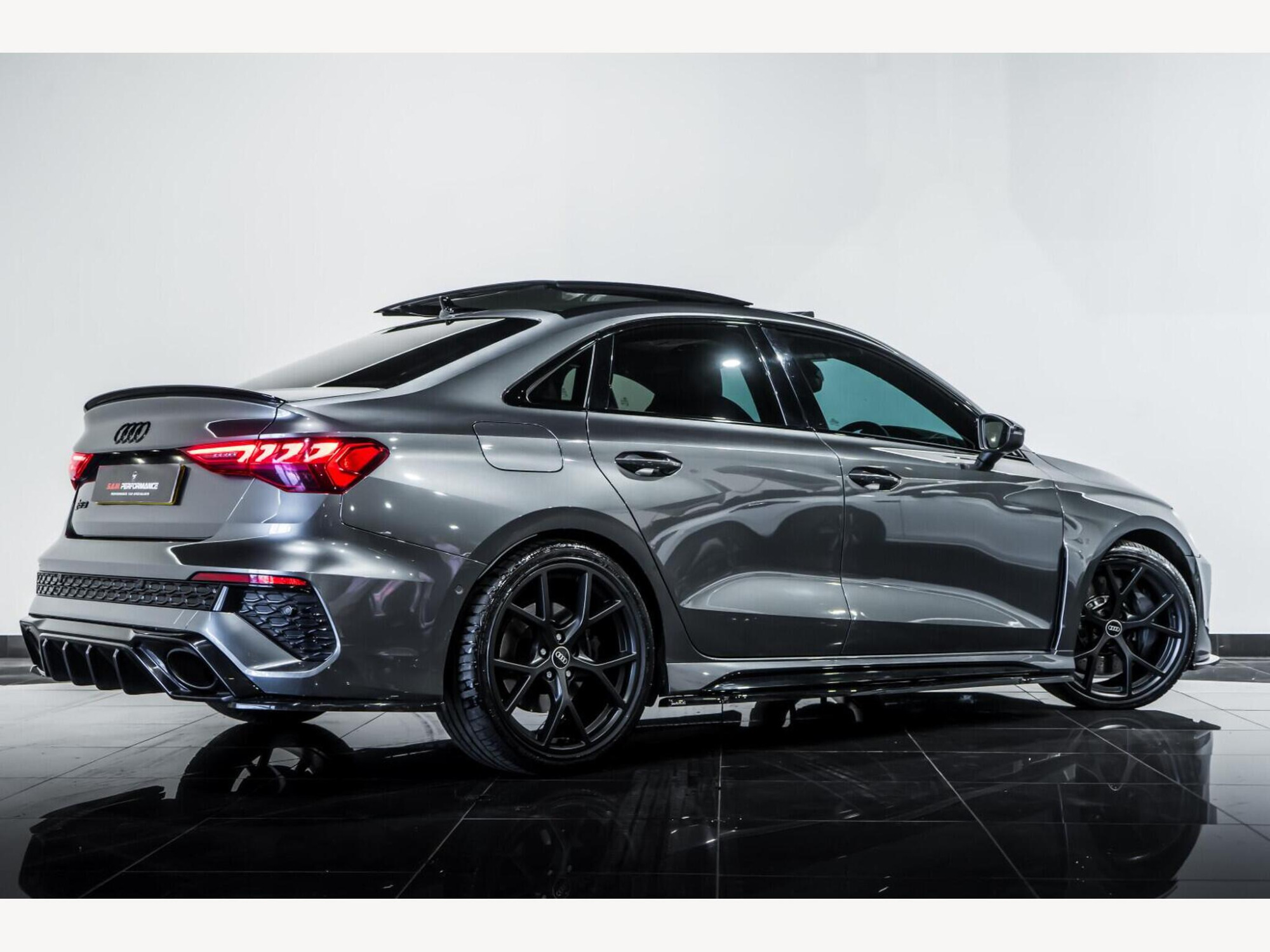 2022 Audi RS3 image 3