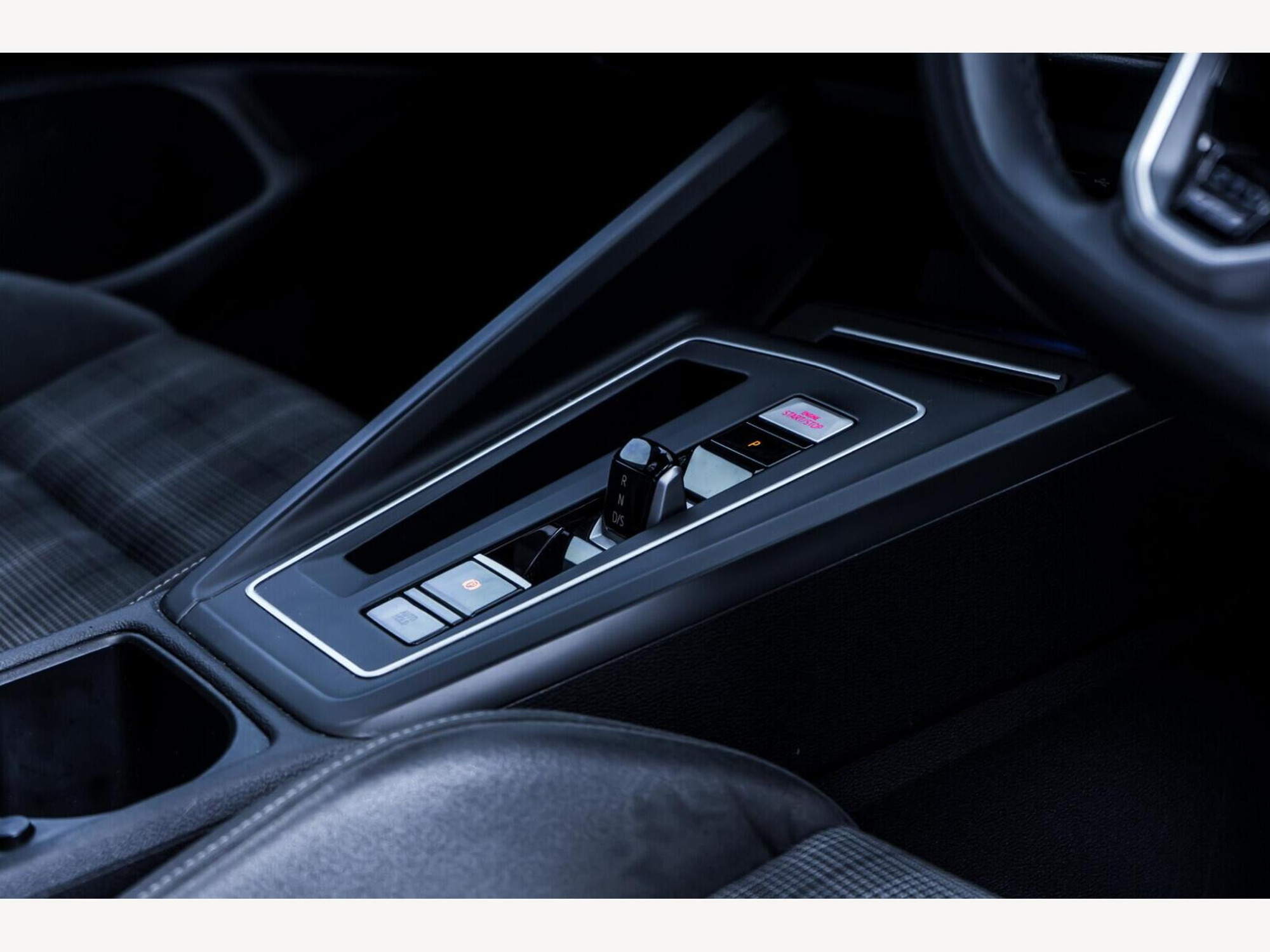 2022 Volkswagen Golf image 17