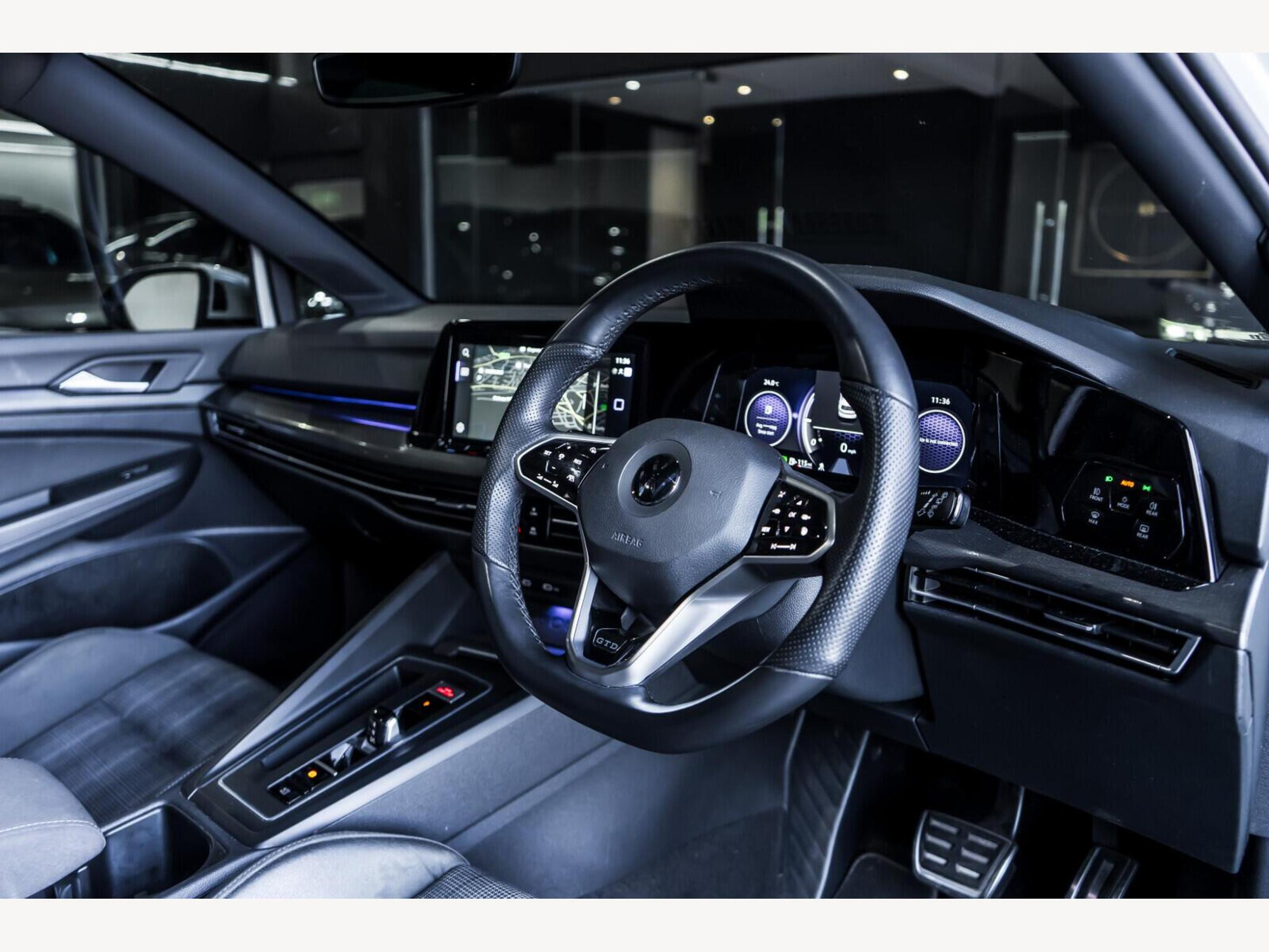 2022 Volkswagen Golf image 10