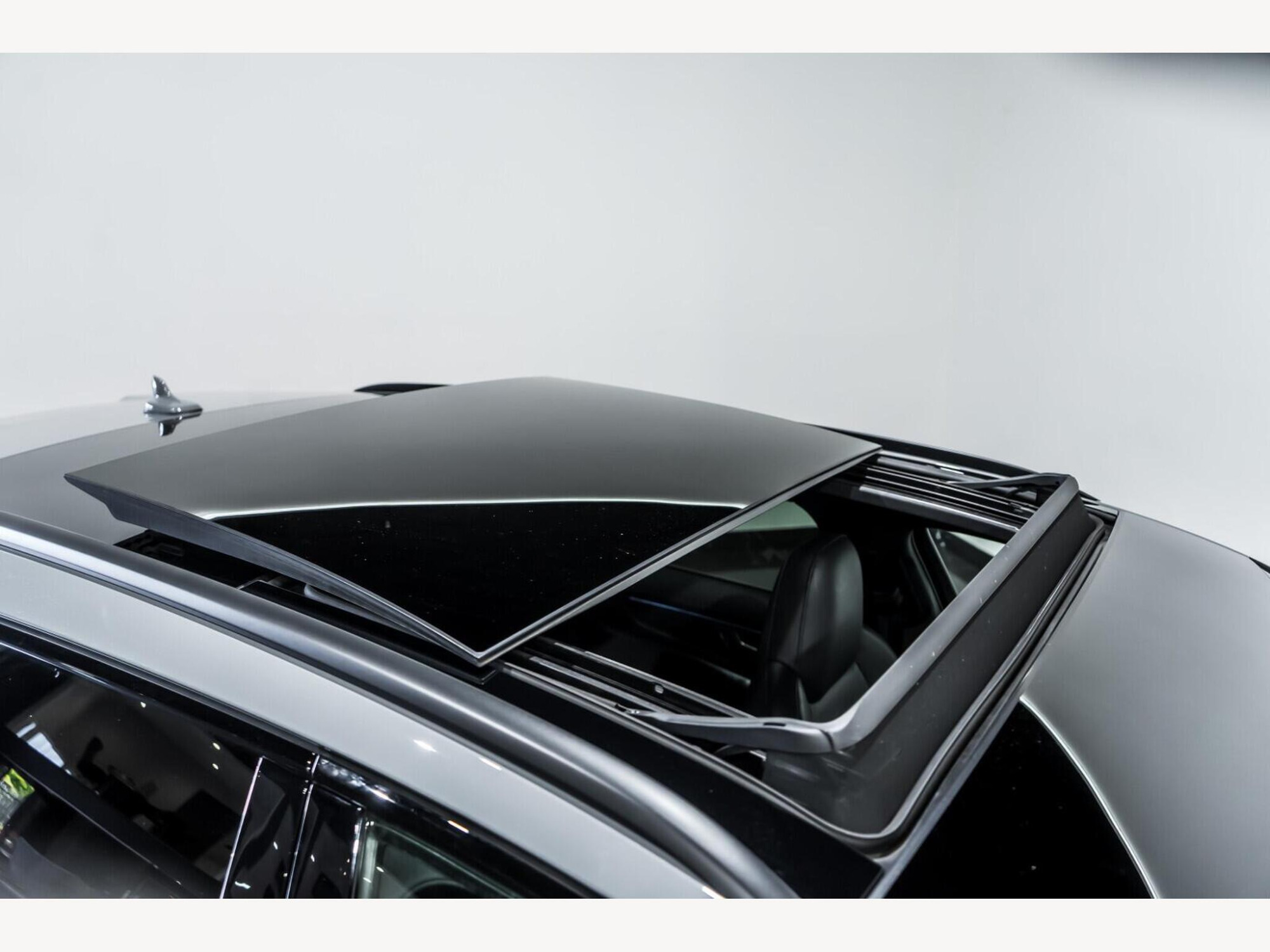 2022 Audi RS6 Avant image 19