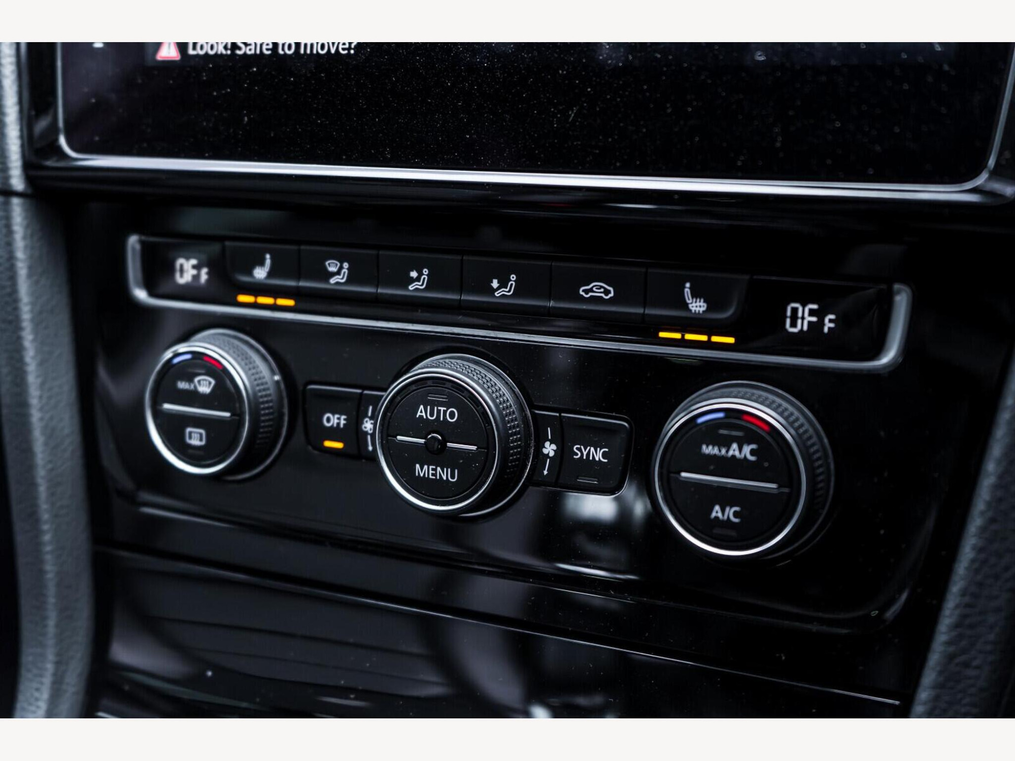 2018 Volkswagen Golf image 20
