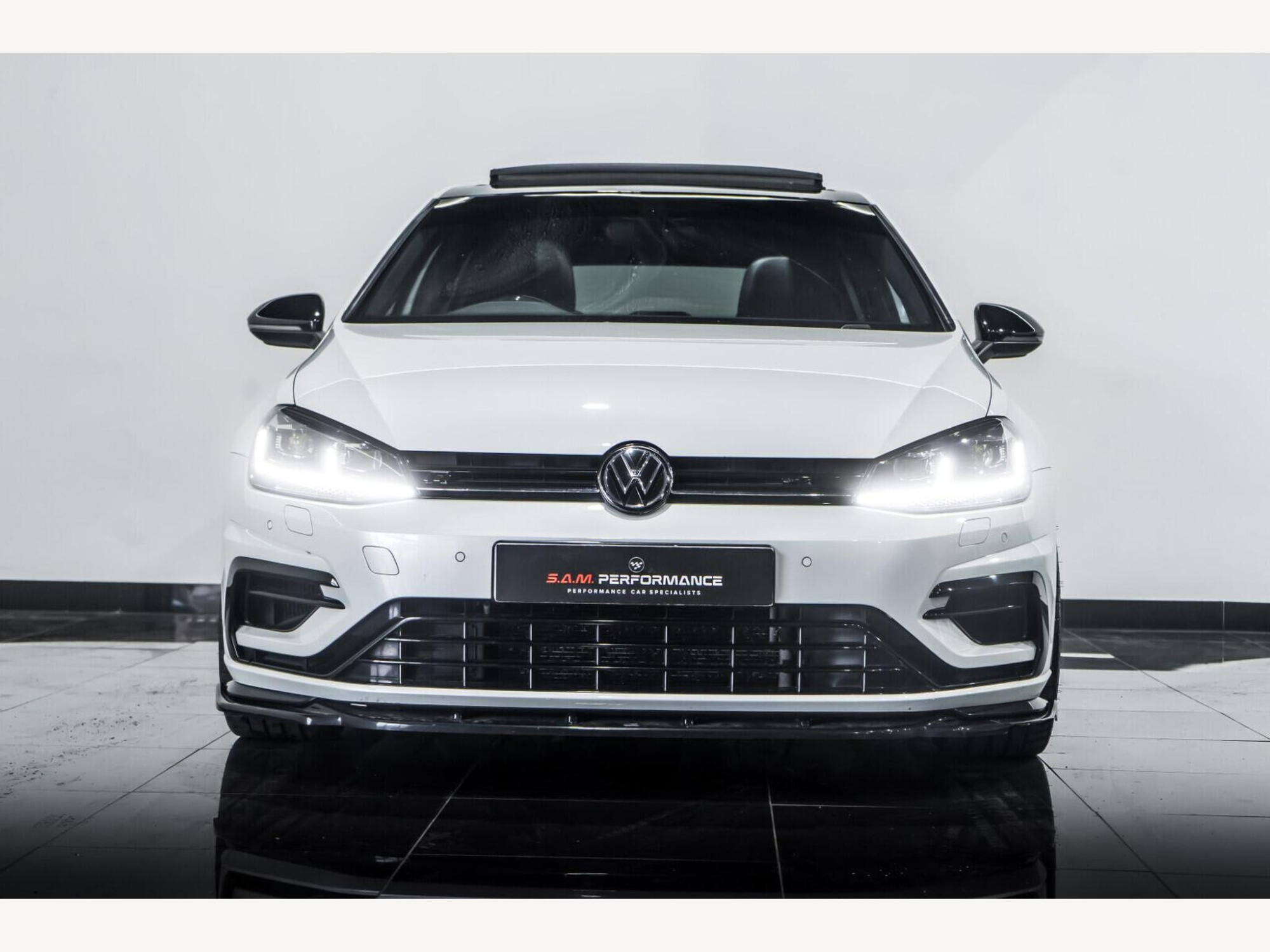 2018 Volkswagen Golf image 7