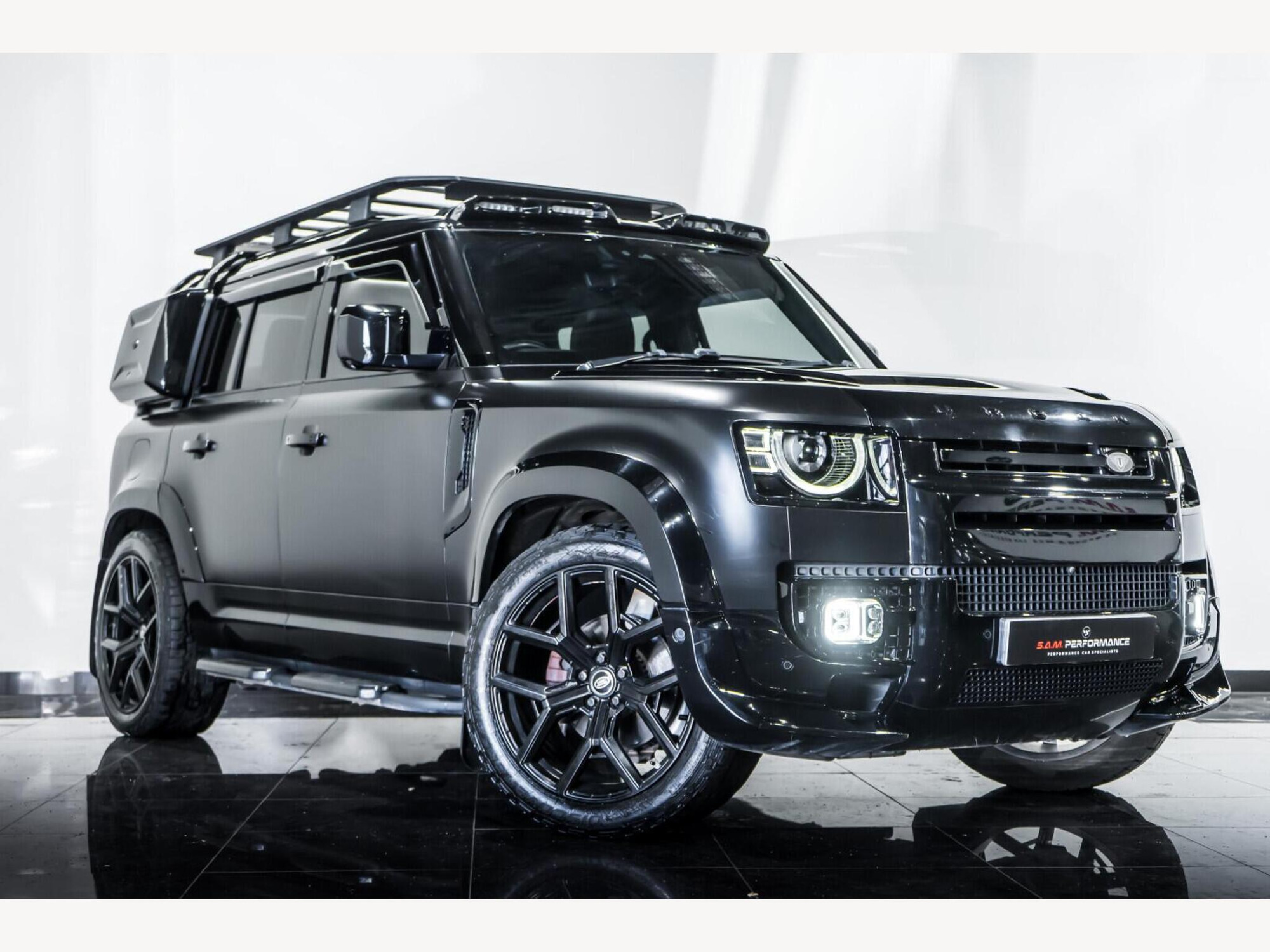 Land Rover Defender 110
