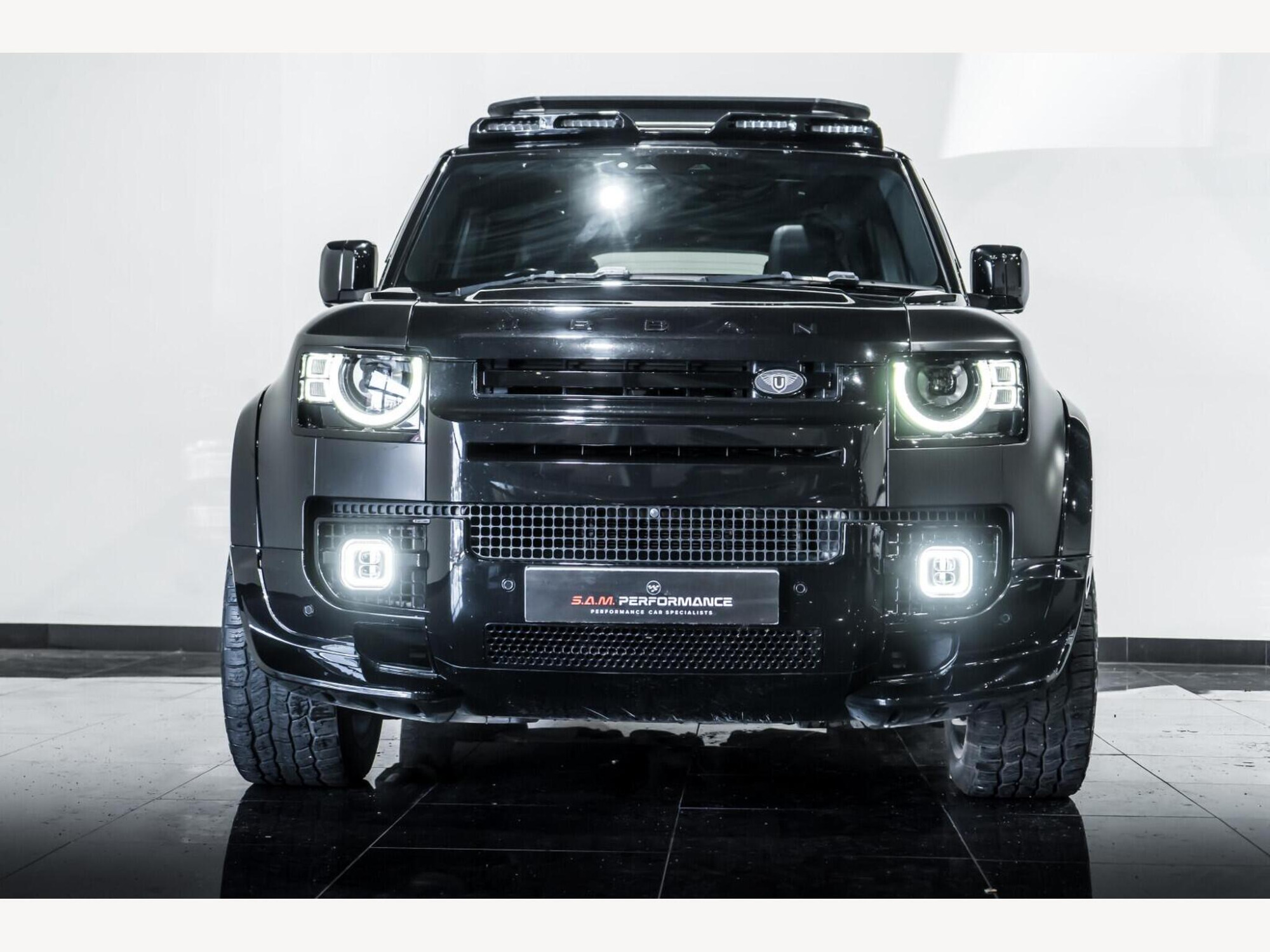 2021 Land Rover Defender 110 image 7