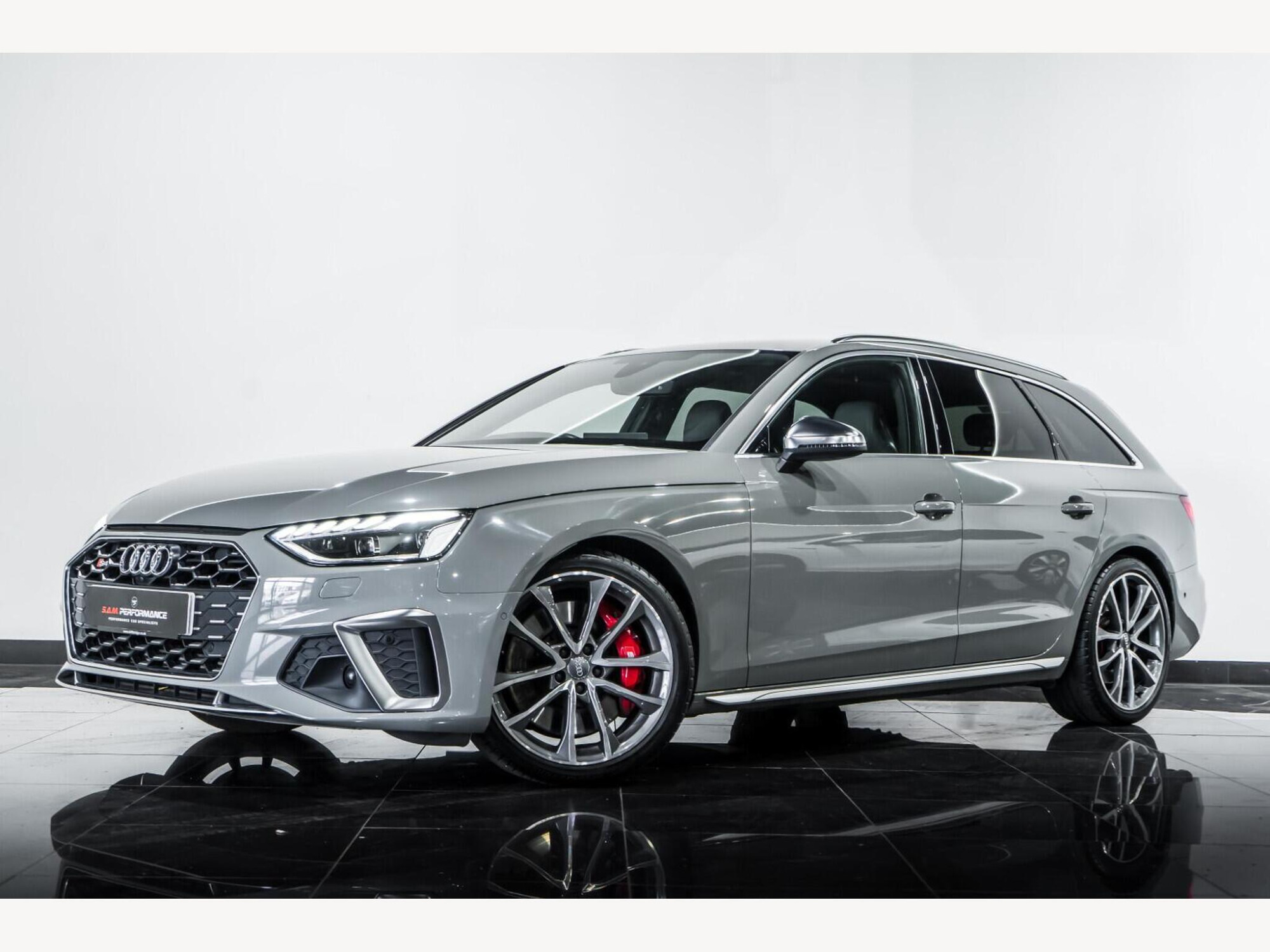 2019 Audi S4 Avant image 2