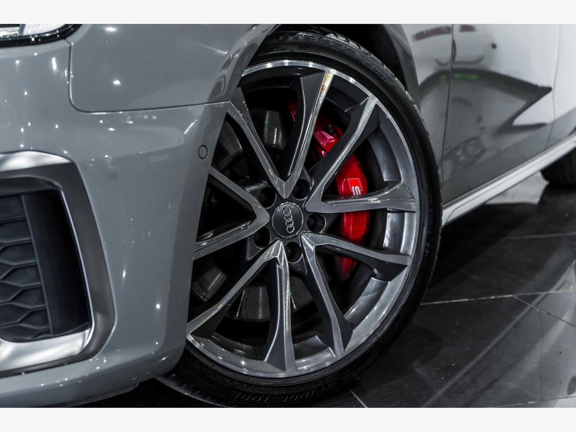 2019 Audi S4 Avant image 10