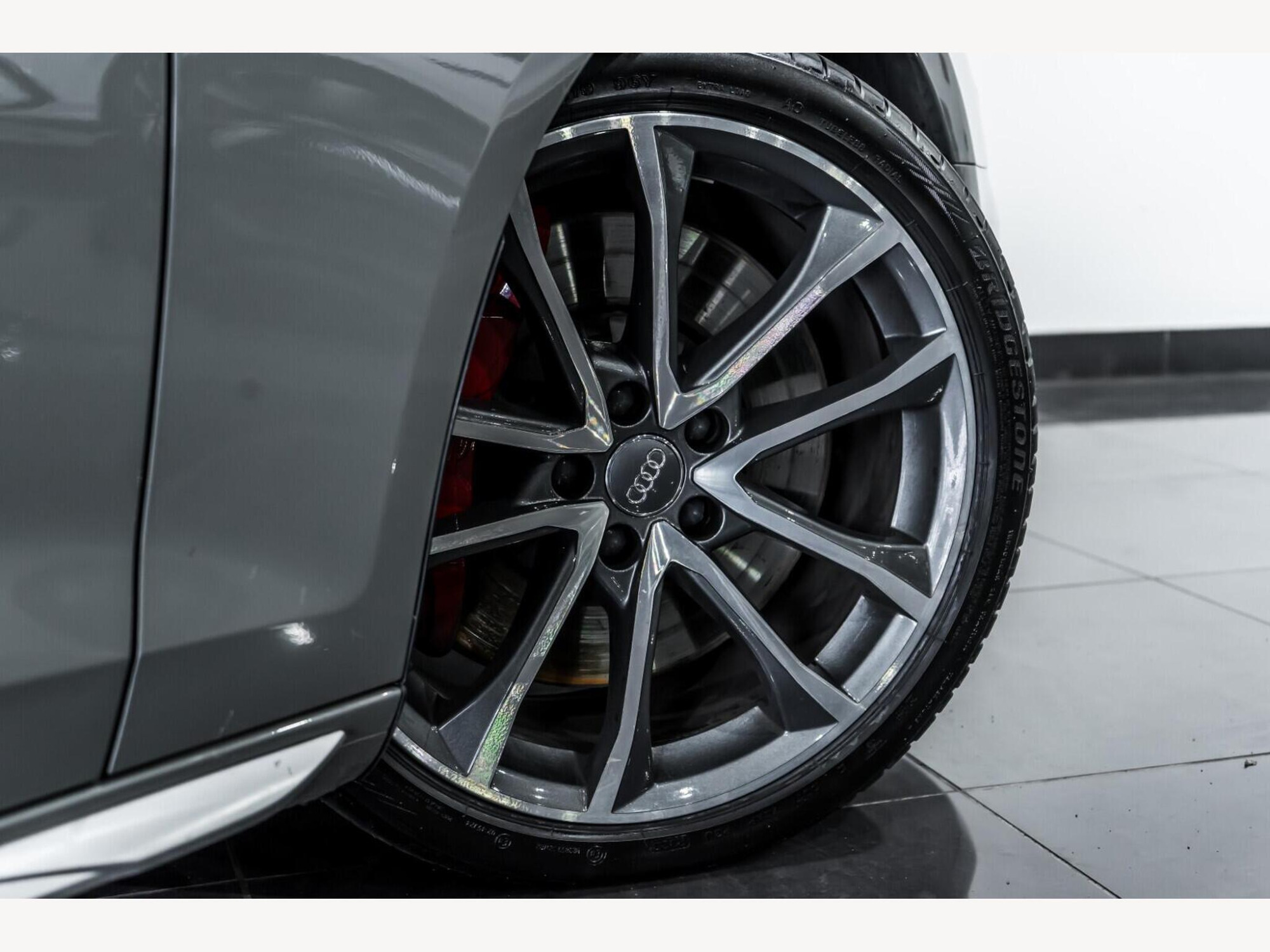 2019 Audi S4 Avant image 9
