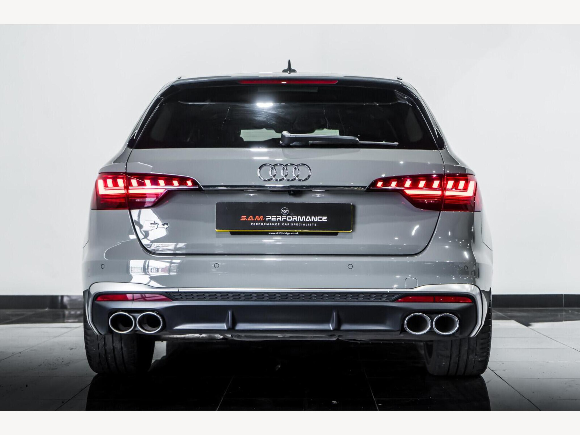 2019 Audi S4 Avant image 8
