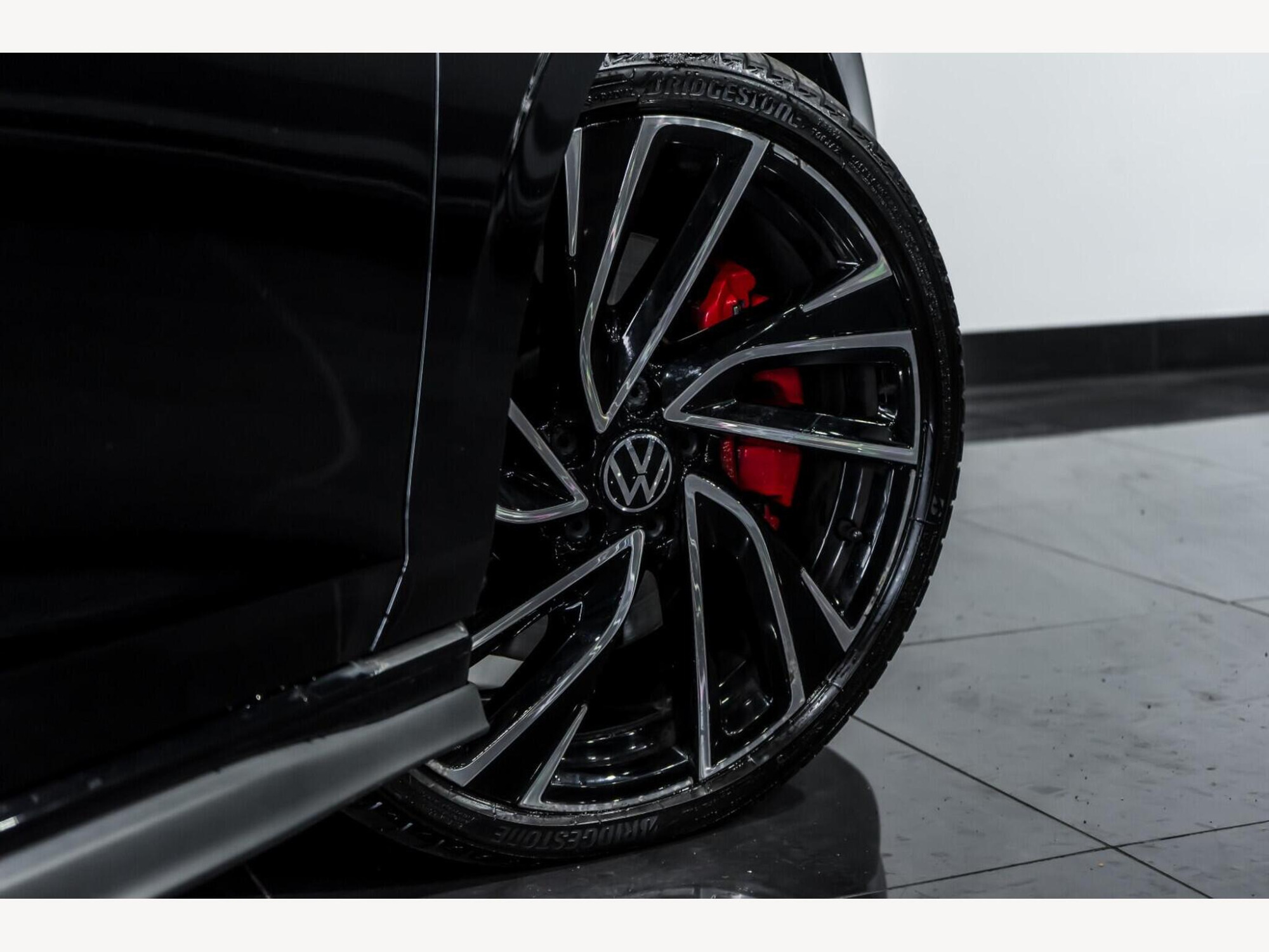 2021 Volkswagen Golf image 10