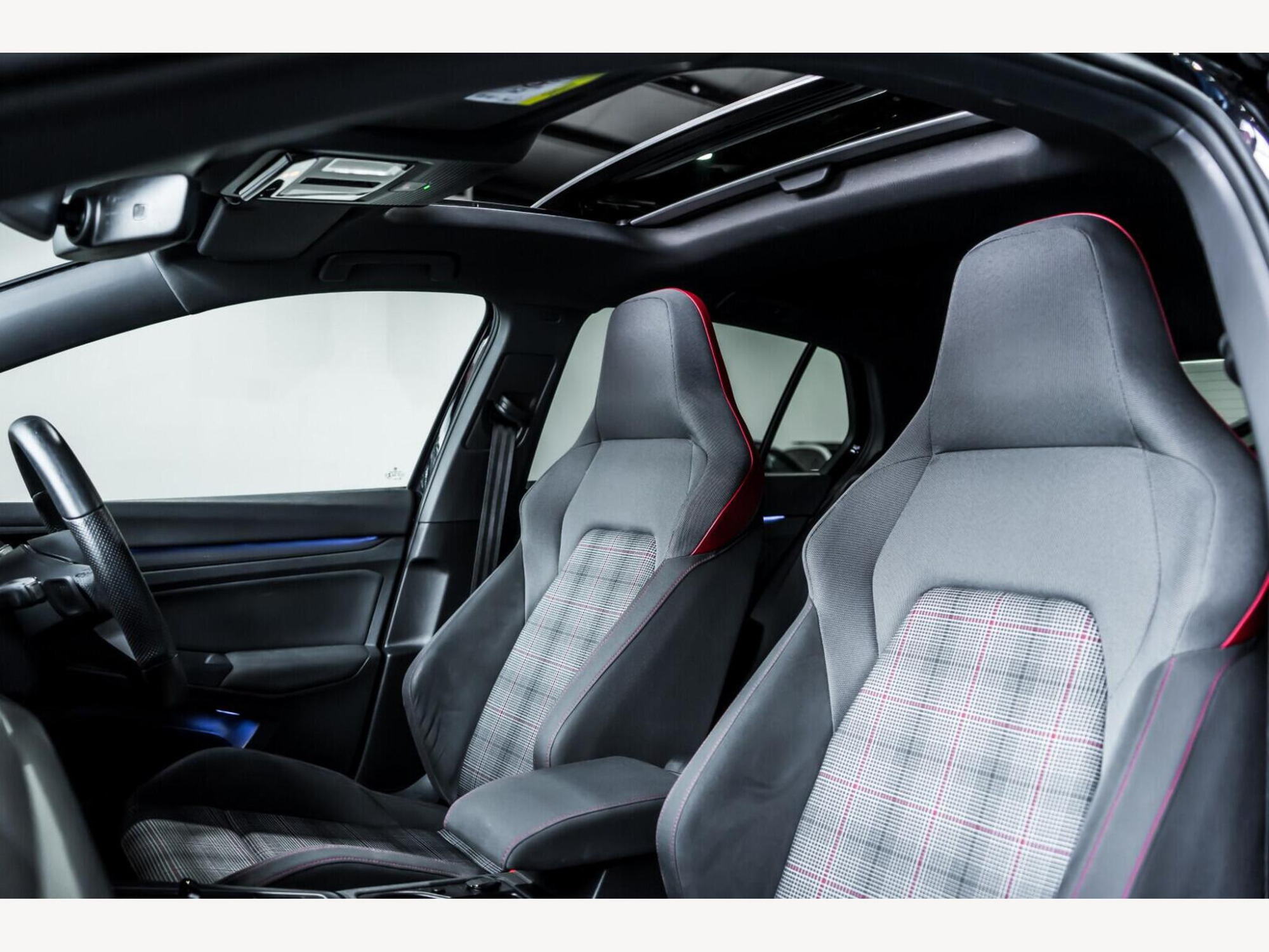 2021 Volkswagen Golf image 13