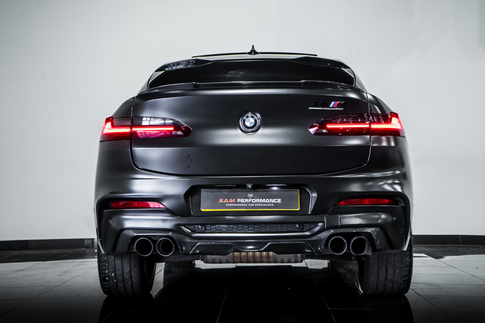 2021 BMW X4 M image 8