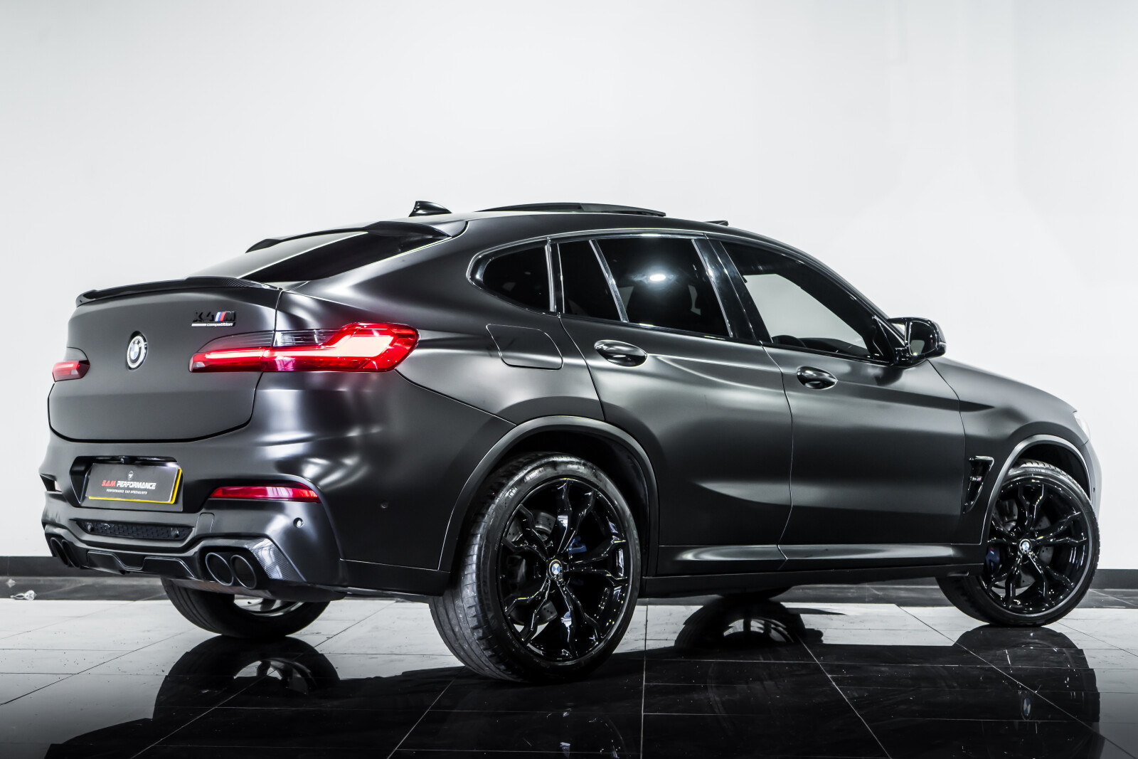 2021 BMW X4 M image 3