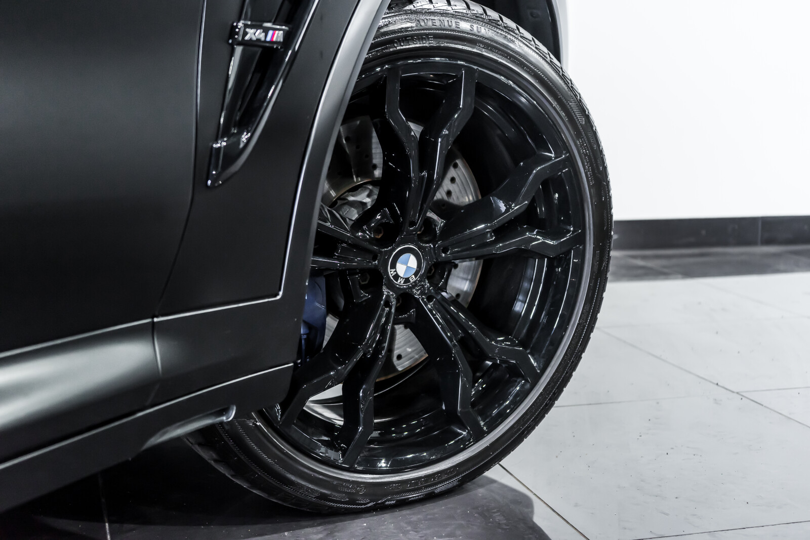 2021 BMW X4 M image 9