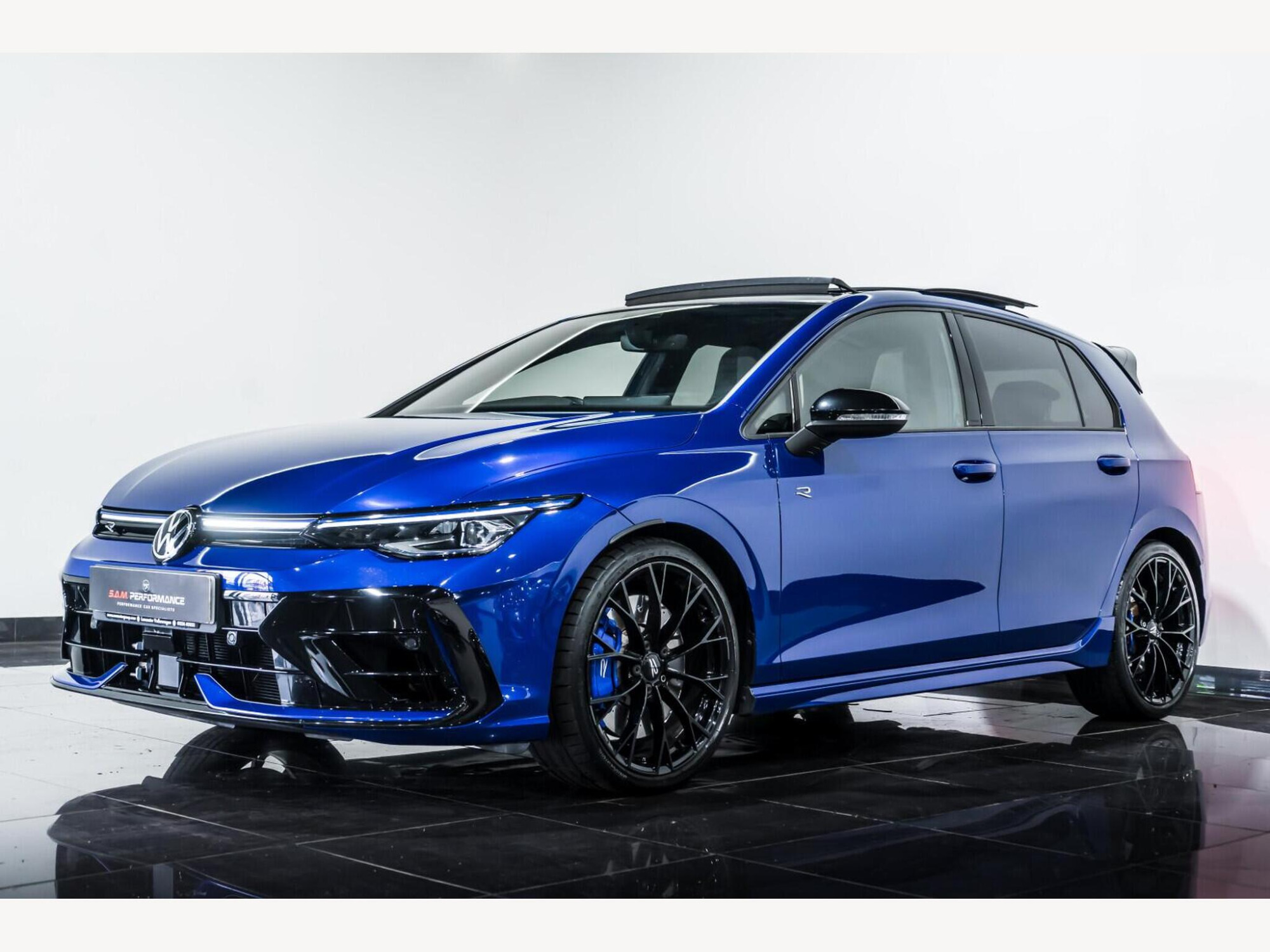 2025 Volkswagen Golf image 5