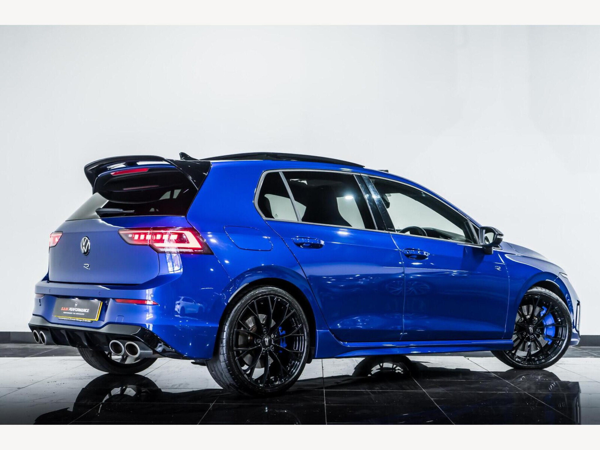 2025 Volkswagen Golf image 3