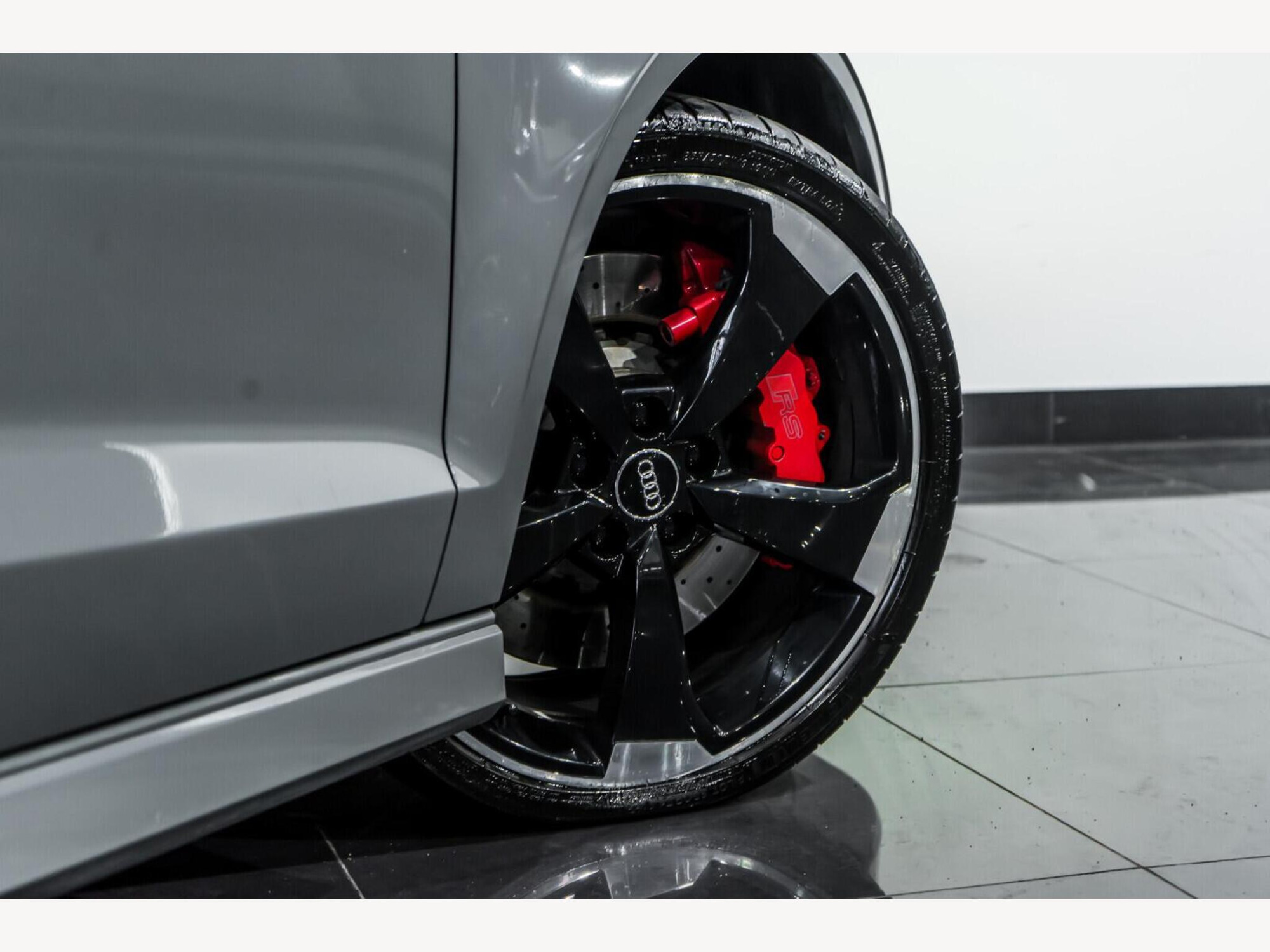 2019 Audi RS3 image 8