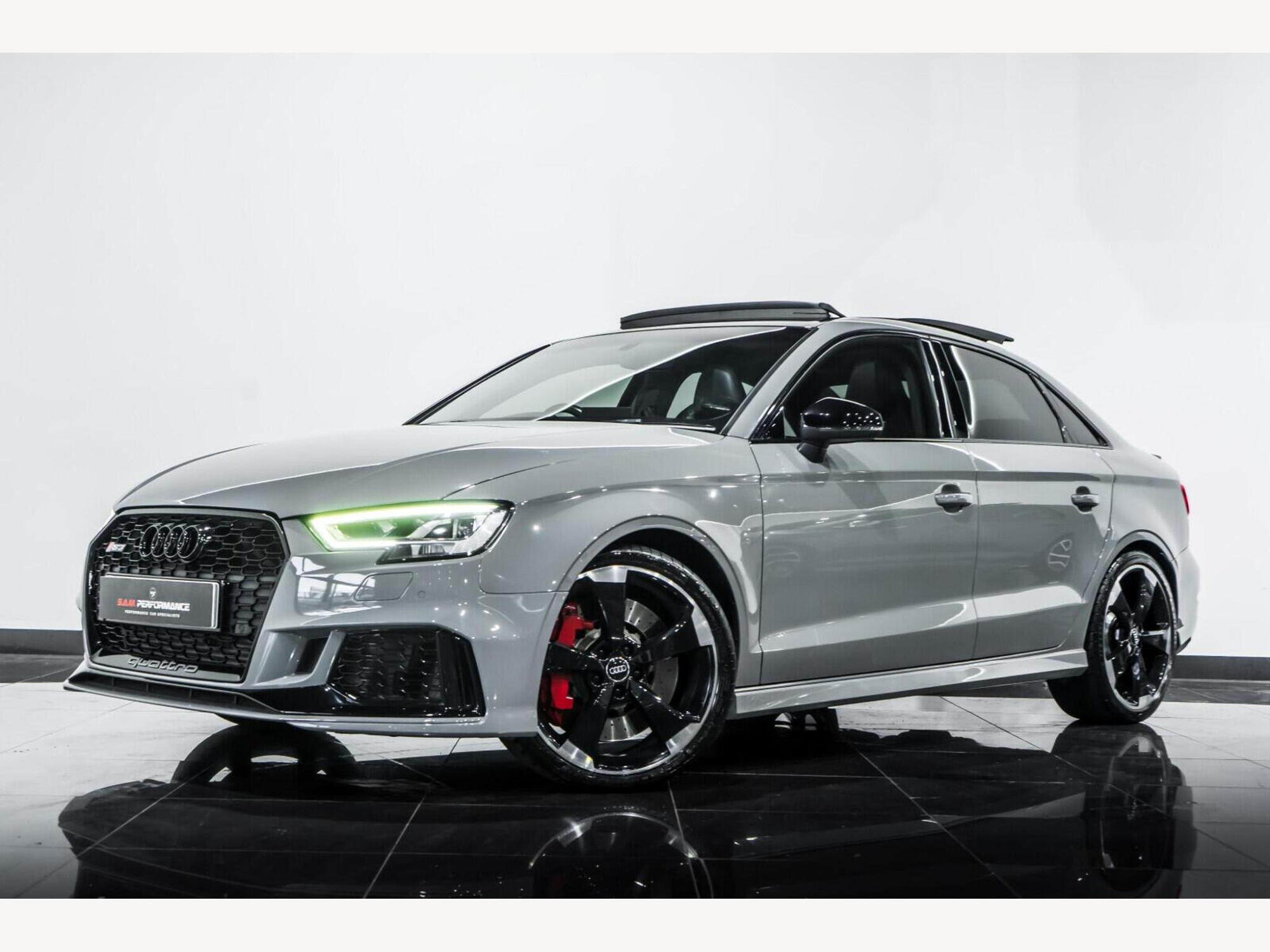 2019 Audi RS3 image 2