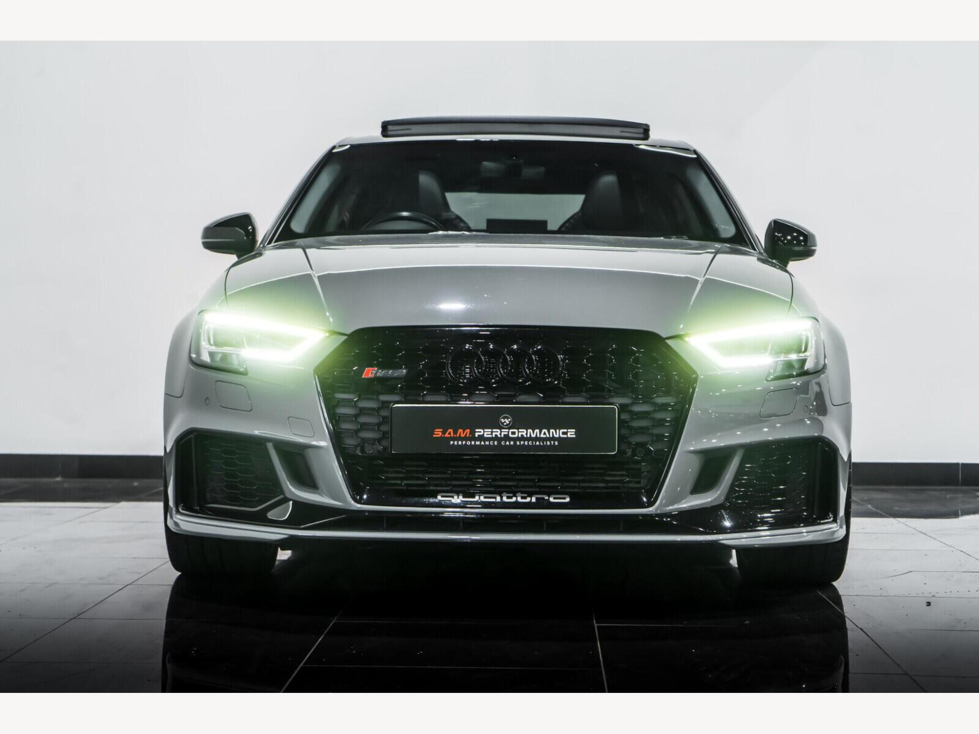 2019 Audi RS3 image 6